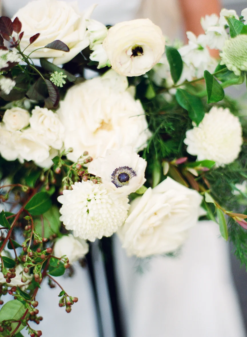 Dark and Moody Fall Wedding Inspiration | Charleston Wedding | Southern Wedding | Fall Wedding Ideas | Fall Bridal Ideas | Halloween Bride | Halloween Wedding Ideas | Lisa Blume Photography | Cheers Darling Planning | Paprika Southern