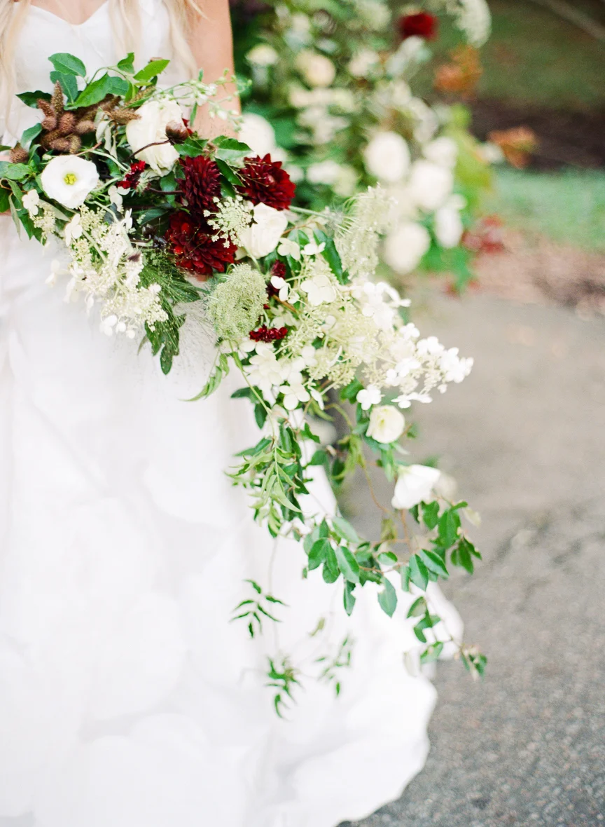 Dark and Moody Fall Wedding Inspiration | Charleston Wedding | Southern Wedding | Fall Wedding Ideas | Fall Bridal Ideas | Halloween Bride | Halloween Wedding Ideas | Lisa Blume Photography | Cheers Darling Planning | Fall Bridal Bouquet | Wedding Florals | Paprika Southern