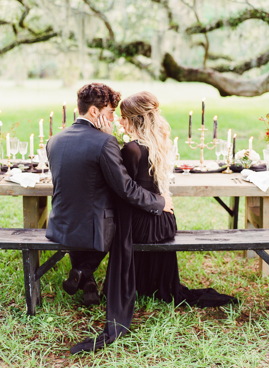 Dark and Moody Fall Wedding Inspiration | Charleston Wedding | Southern Wedding | Fall Wedding Ideas | Fall Bridal Ideas | Halloween Bride | Halloween Wedding Ideas | Lisa Blume Photography | Cheers Darling Planning | Paprika Southern