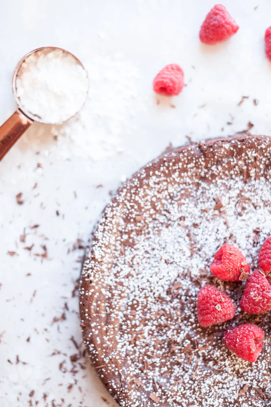 Romantic Dinner a Deux | Valentine’s Day | Valentine’s Day Ideas | Valentine’s Day Desserts | Chocolate Dessert | Raspberry Dessert | Romantic Dessert Ideas | Food Styling | Food Photography | Food and Prop Styling | Photo Styling Ideas | Food Styling Ideas | Paprika Southern