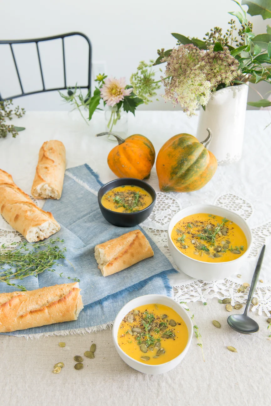 Roasted Acorn Squash Soup Recipe | Fall Recipes | Acorn Squash Ideas | Fall Food | Fall Tablescape | Food Styling | Food Photography | Colorful Fall Food | Food Styling Ideas | Food Photography Ideas | Autumn Recipes | Fall Produce | Kim Daniels | Paprika Southern
