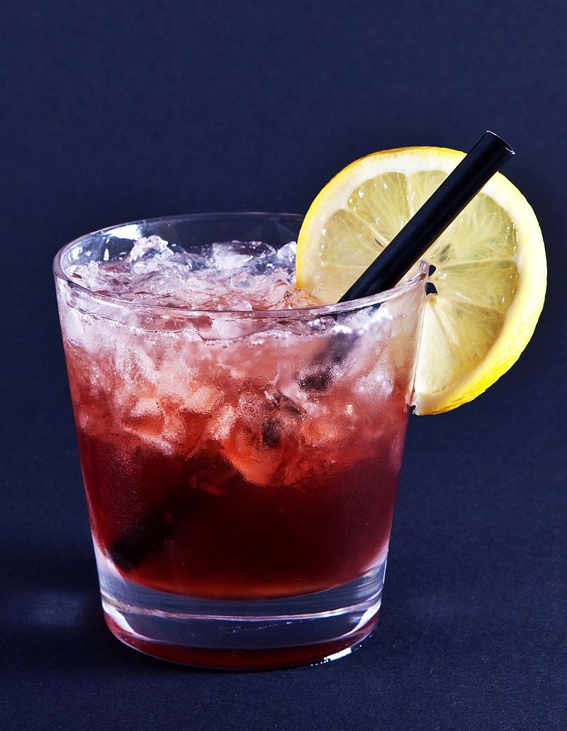 Bramble_Cocktail1.jpg