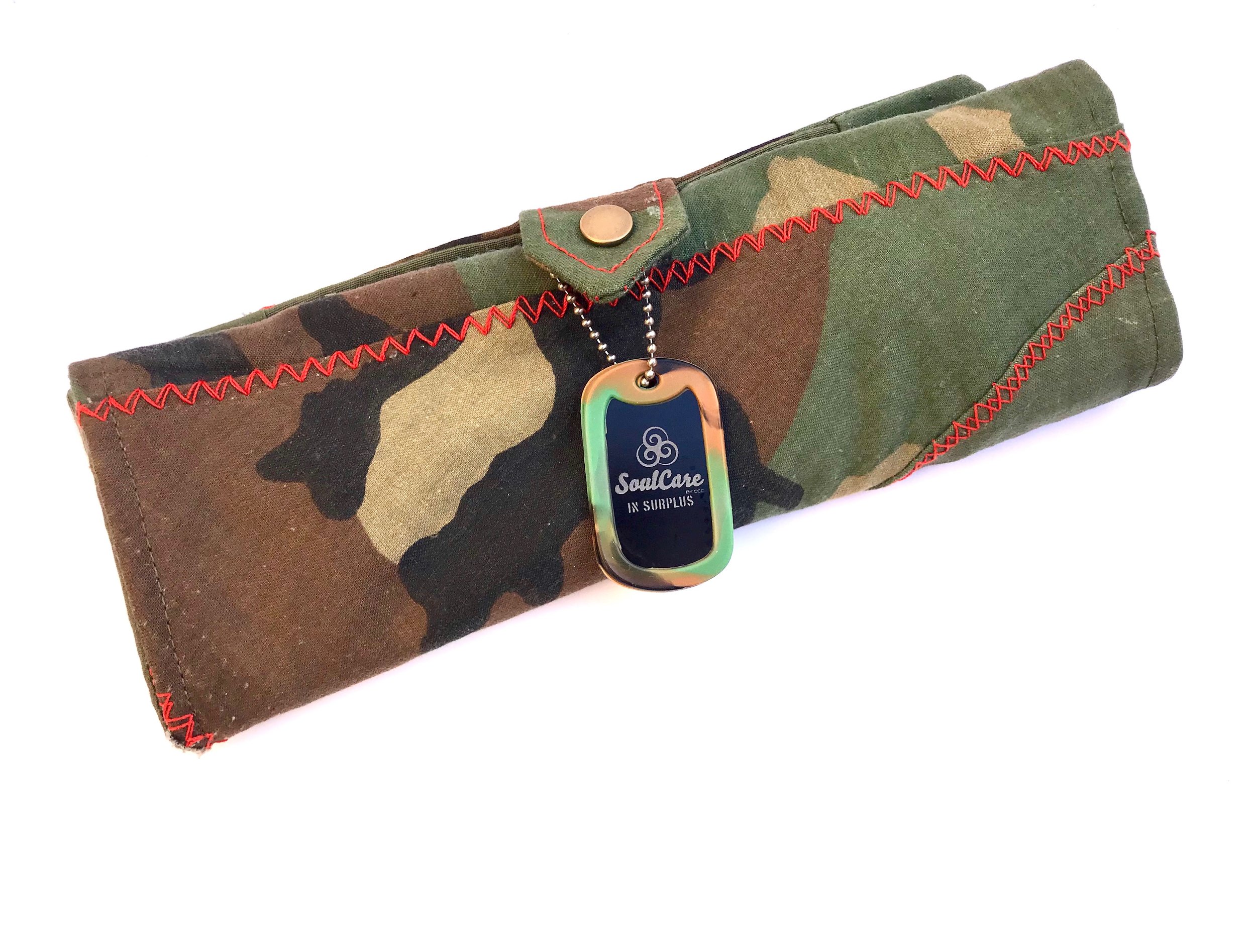 rollwoodlandcamoredtrim.JPG