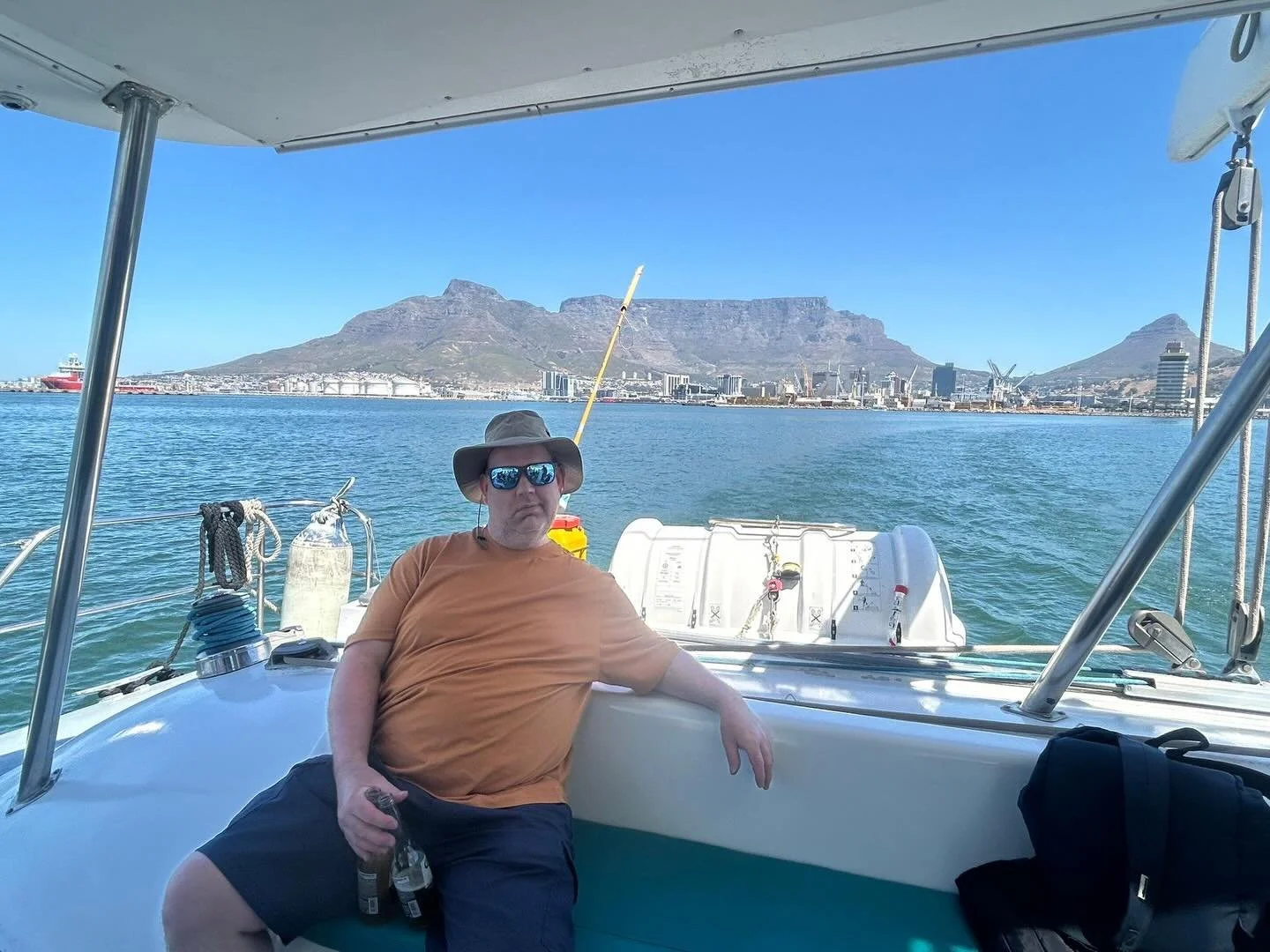 Back home from our family  holiday in Cape Town , South Africa. it was so lovely - great excursions , great food , great stays and plenty of sun shine and Vitamin D.  Back home feeling refreshed. 😎