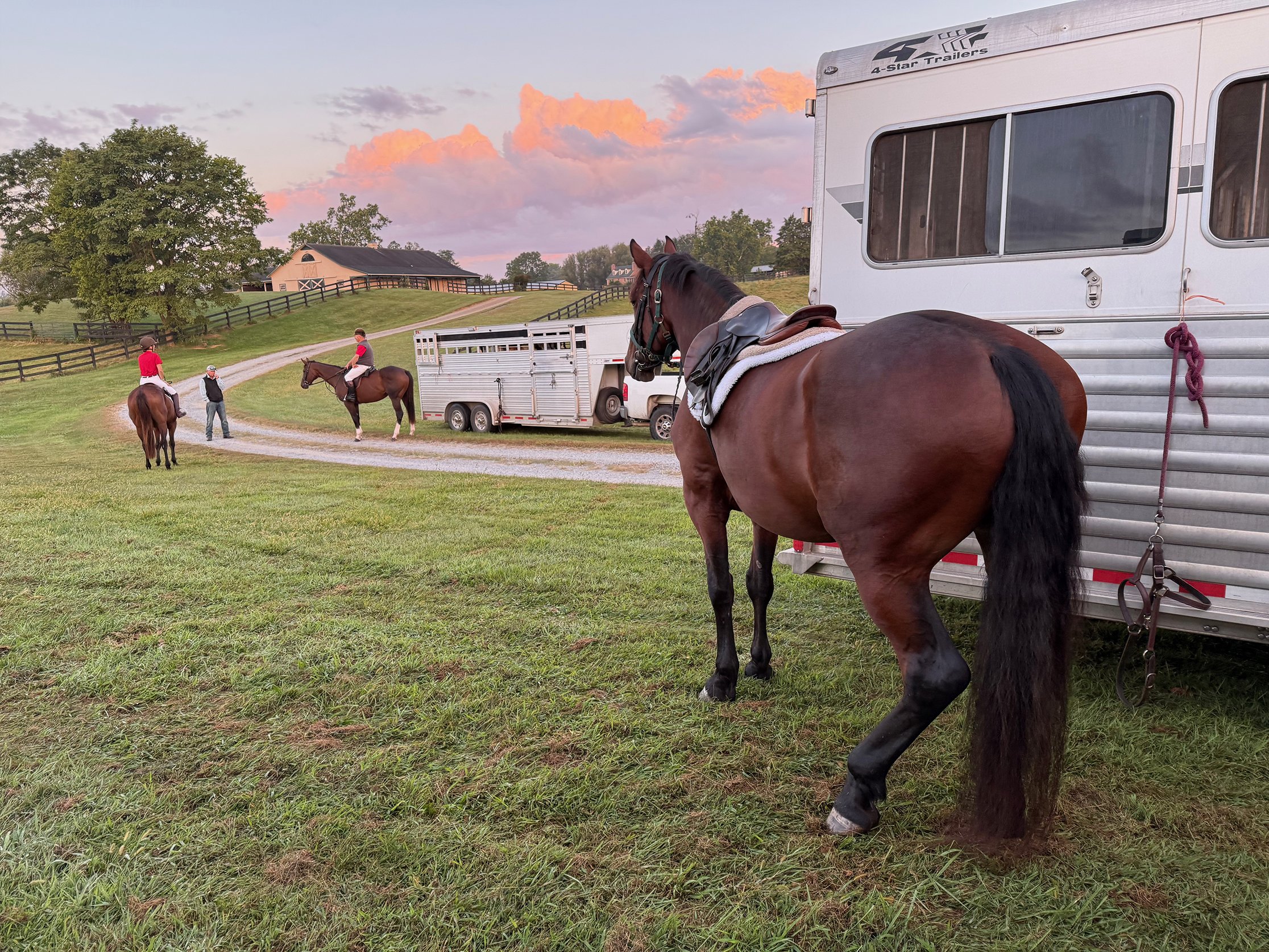 Nesta hunt tie 1.jpg