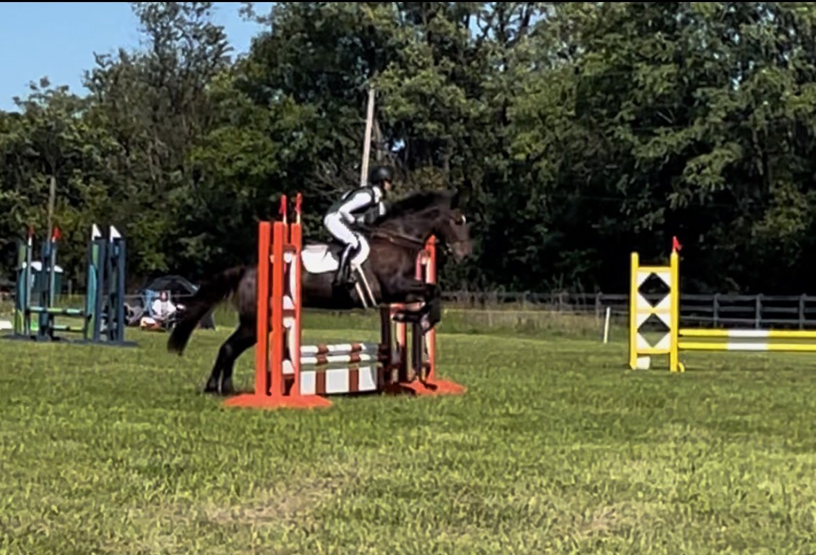 Shultz CDCTA jump 2.jpg