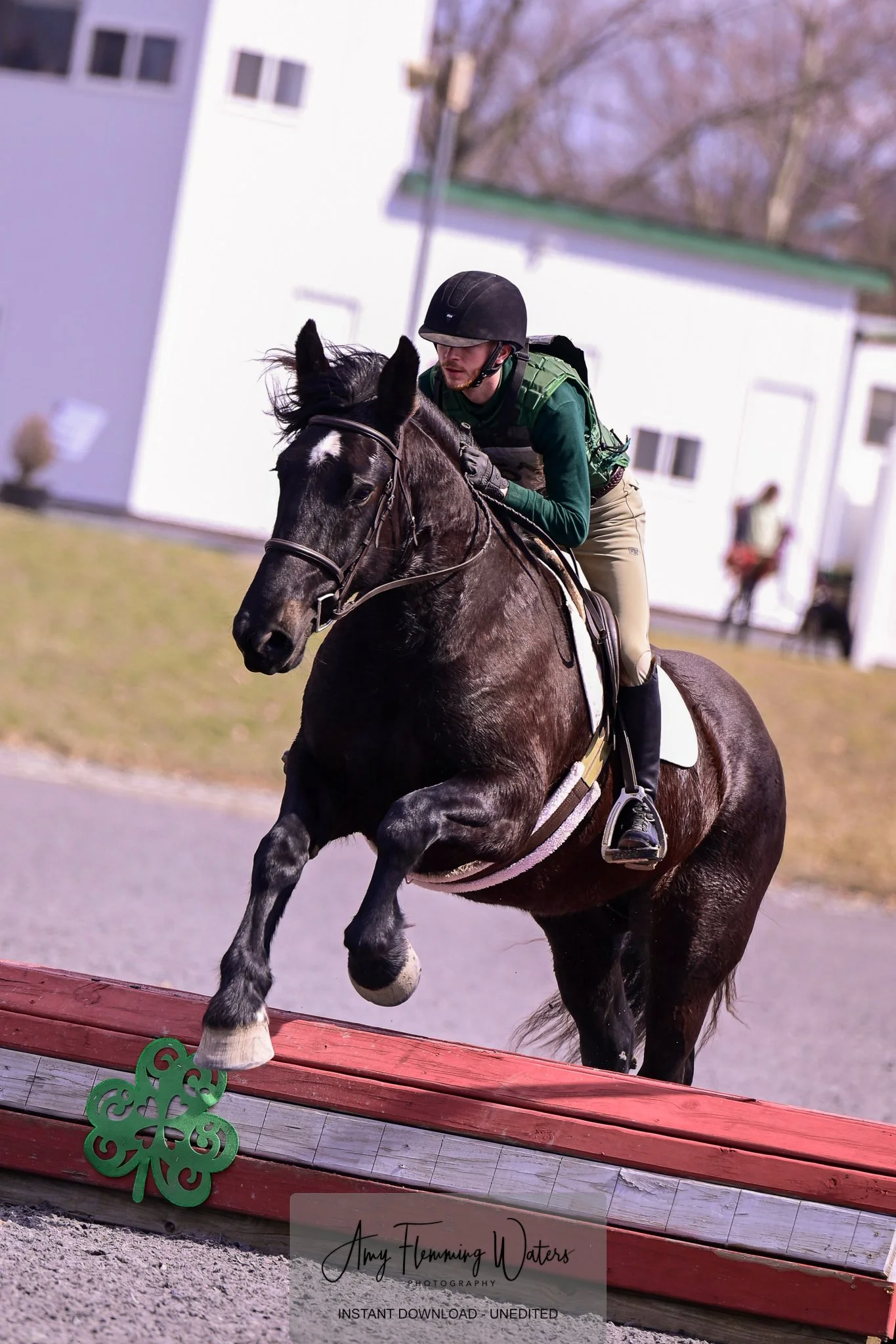 Sylvi MDHTED prof jump 2.jpg