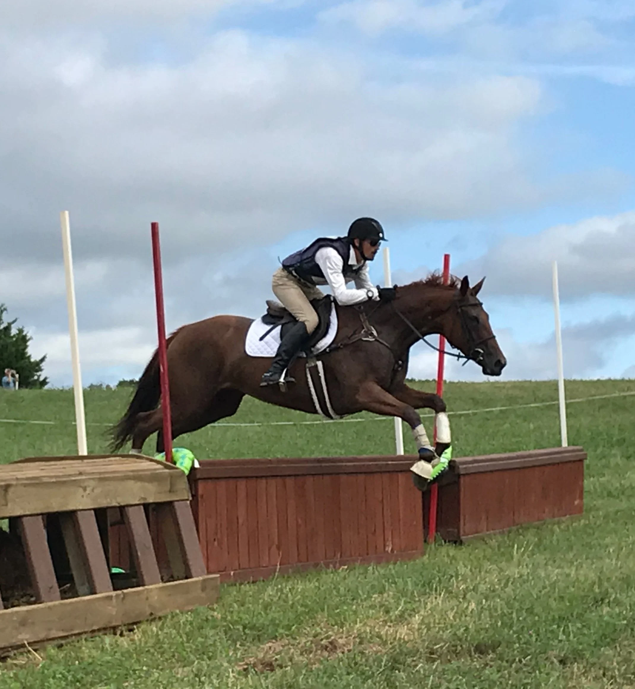 Ilka FMFSHT xc jump 1a.jpg