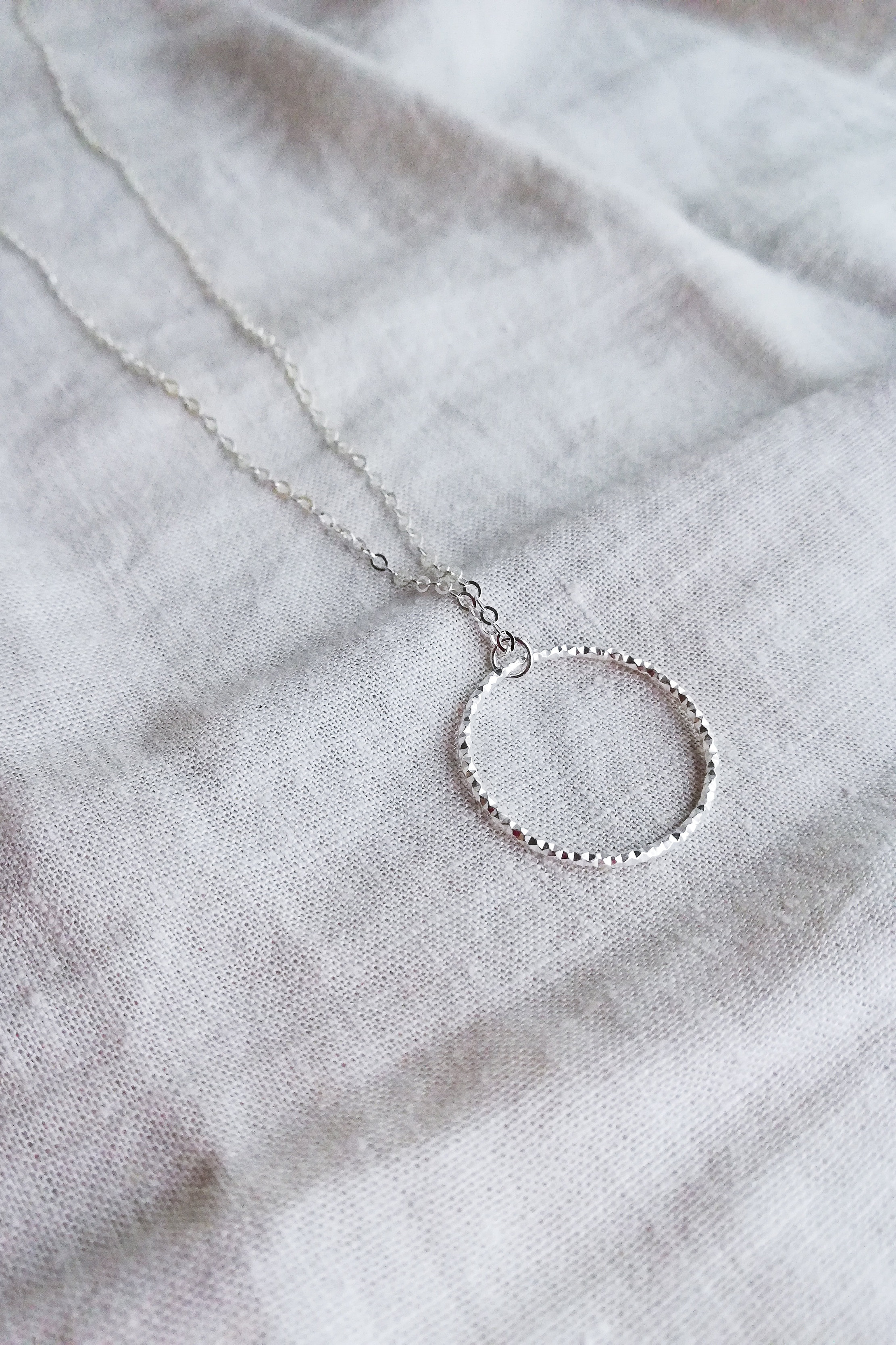 minimalist silver necklace