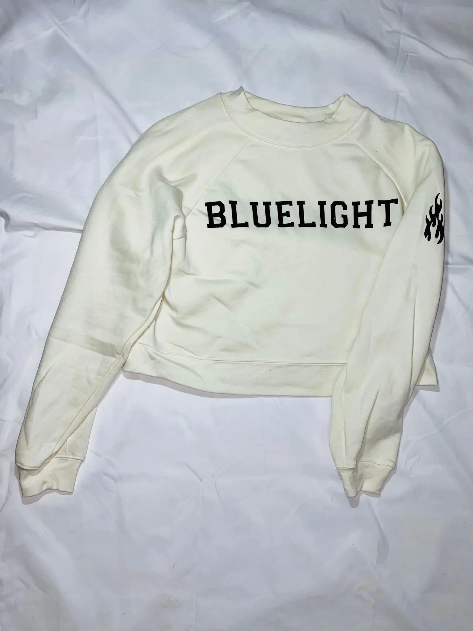 Cream colored Crop Crewneck — THE BLUE 