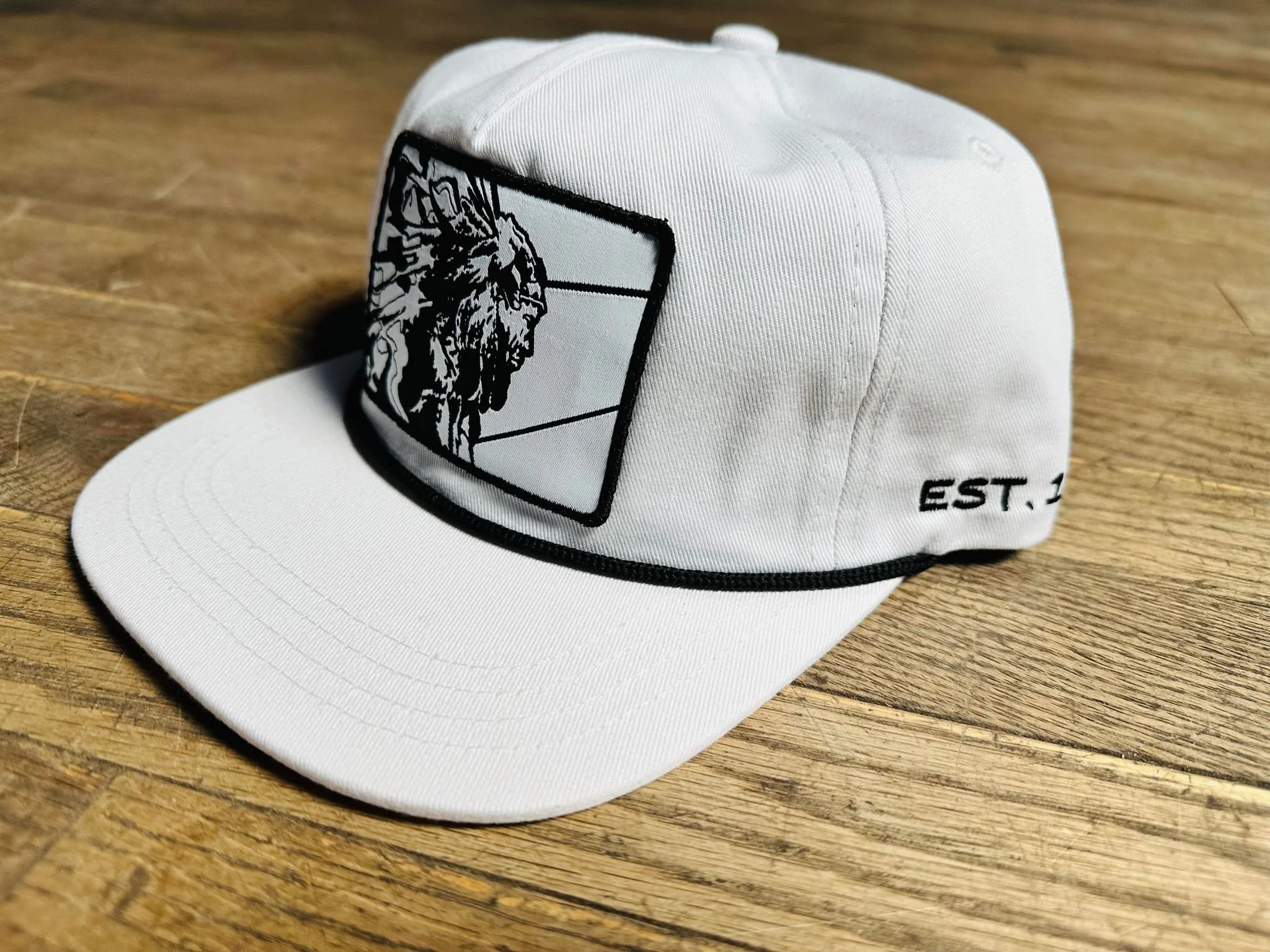 Bluelight Indian White Grey w/ Black & White Patch