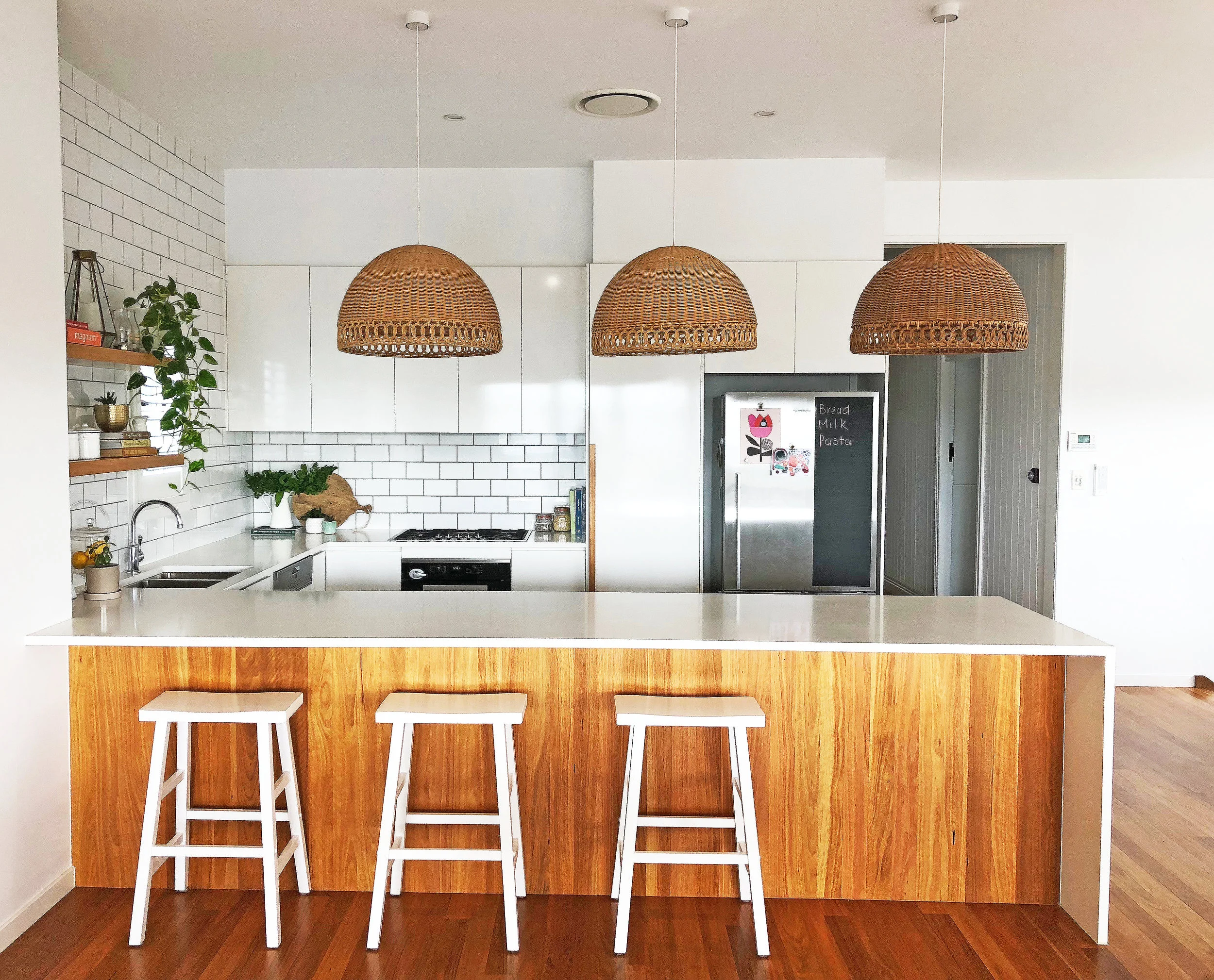 Full kitchen (sml).gif
