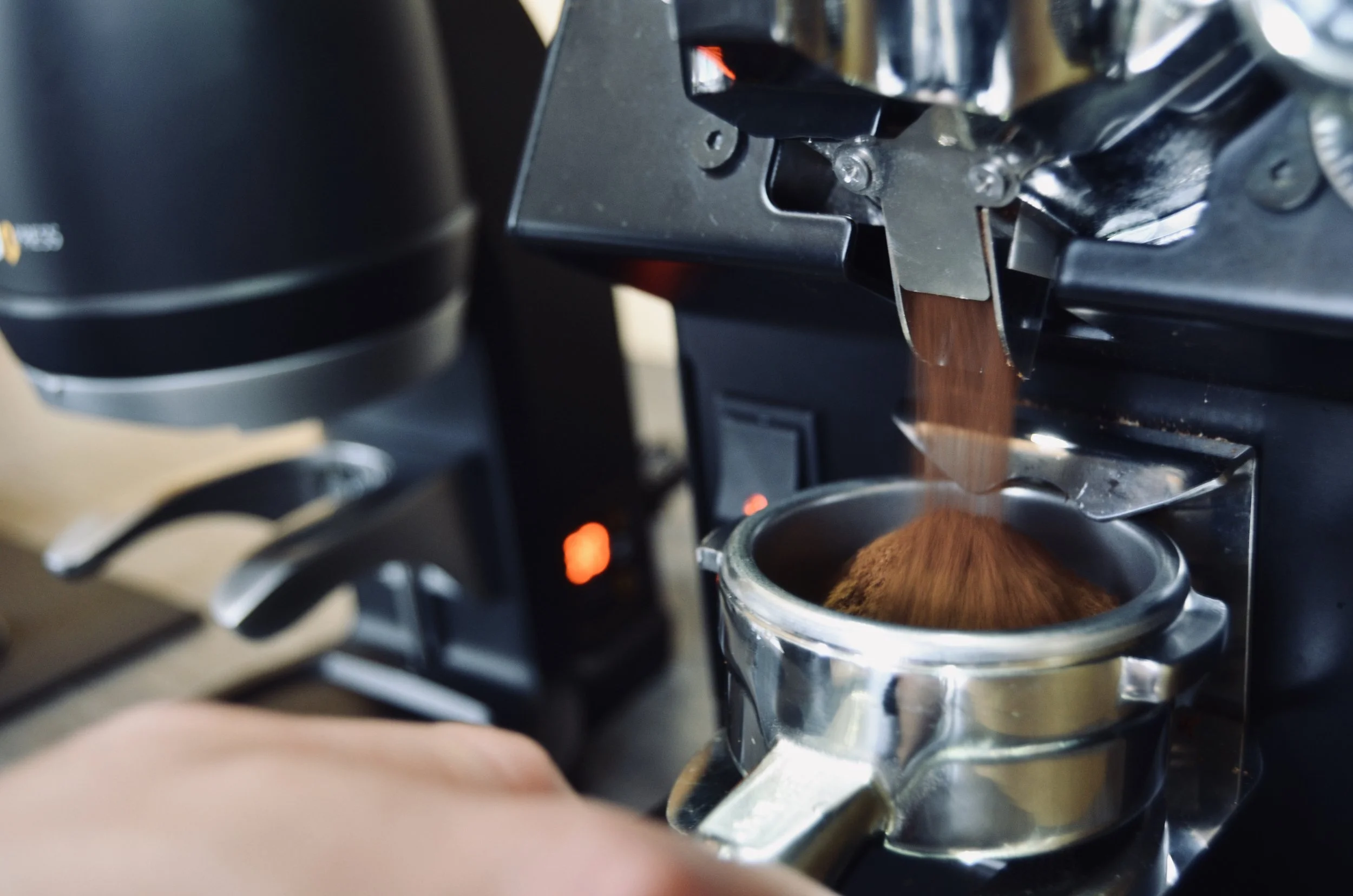 Adjustable RPM Speeds, Hot Burrs, &amp; Mythos Filter Coffee