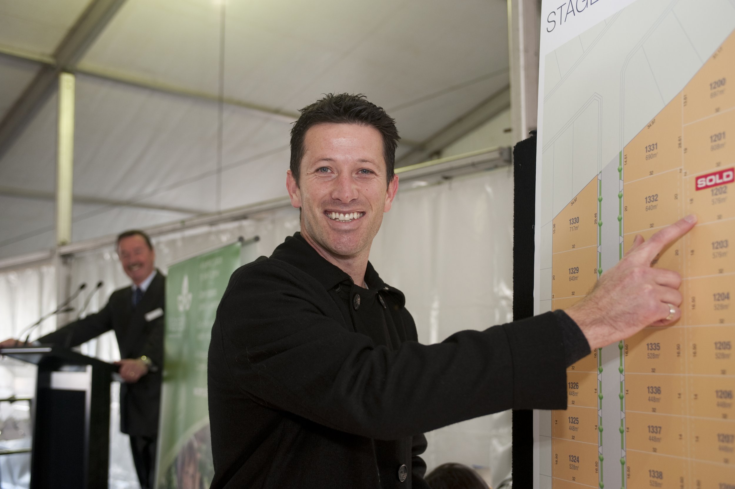 Warralily celebrates 10,000 resident milestone