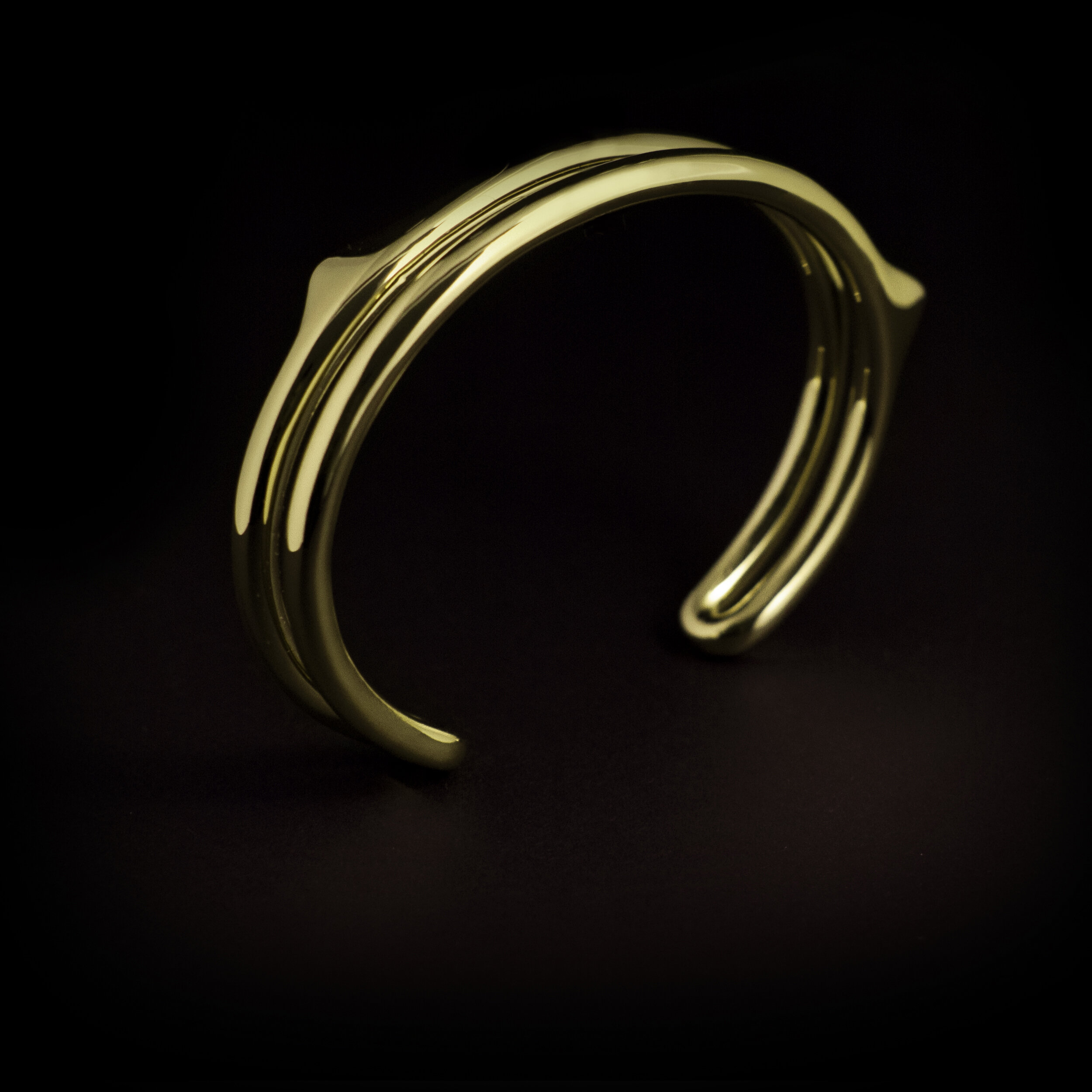 MANTA Chase - gold