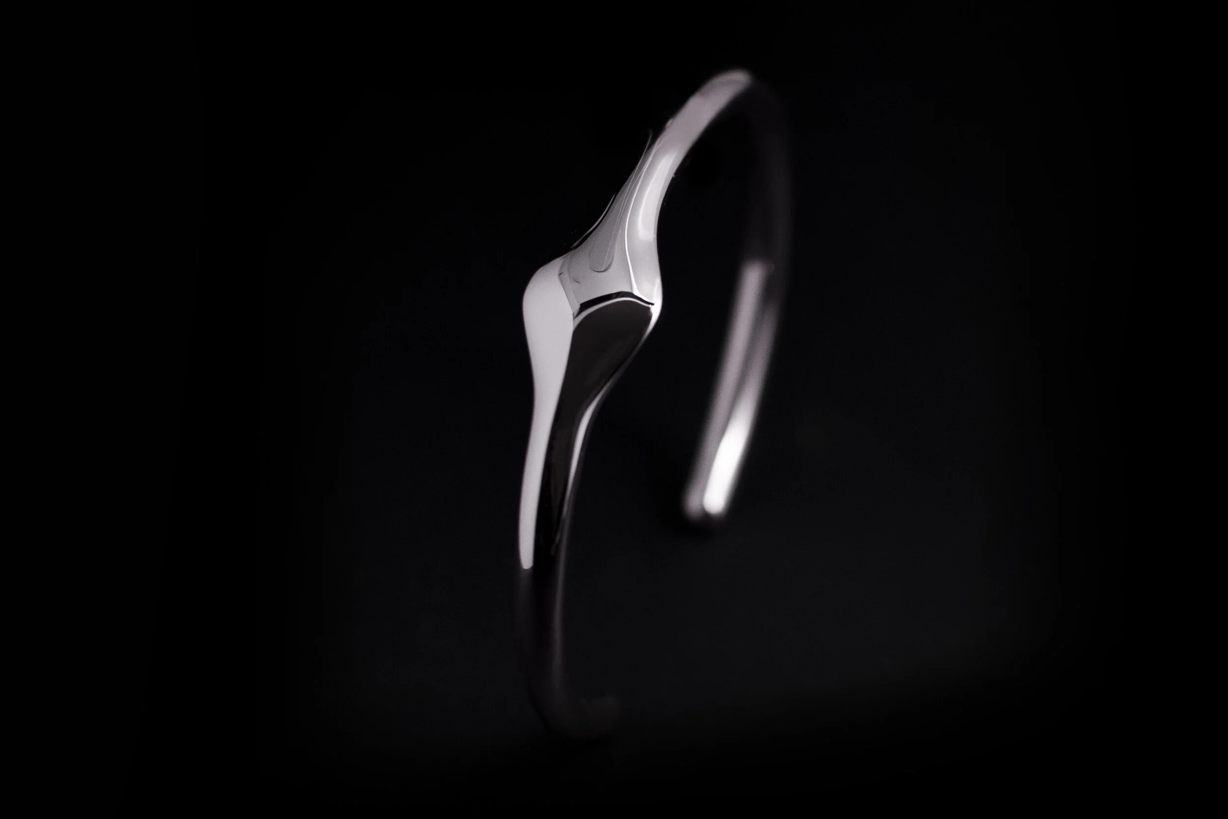 MANTA_offset_platinum-C.jpg