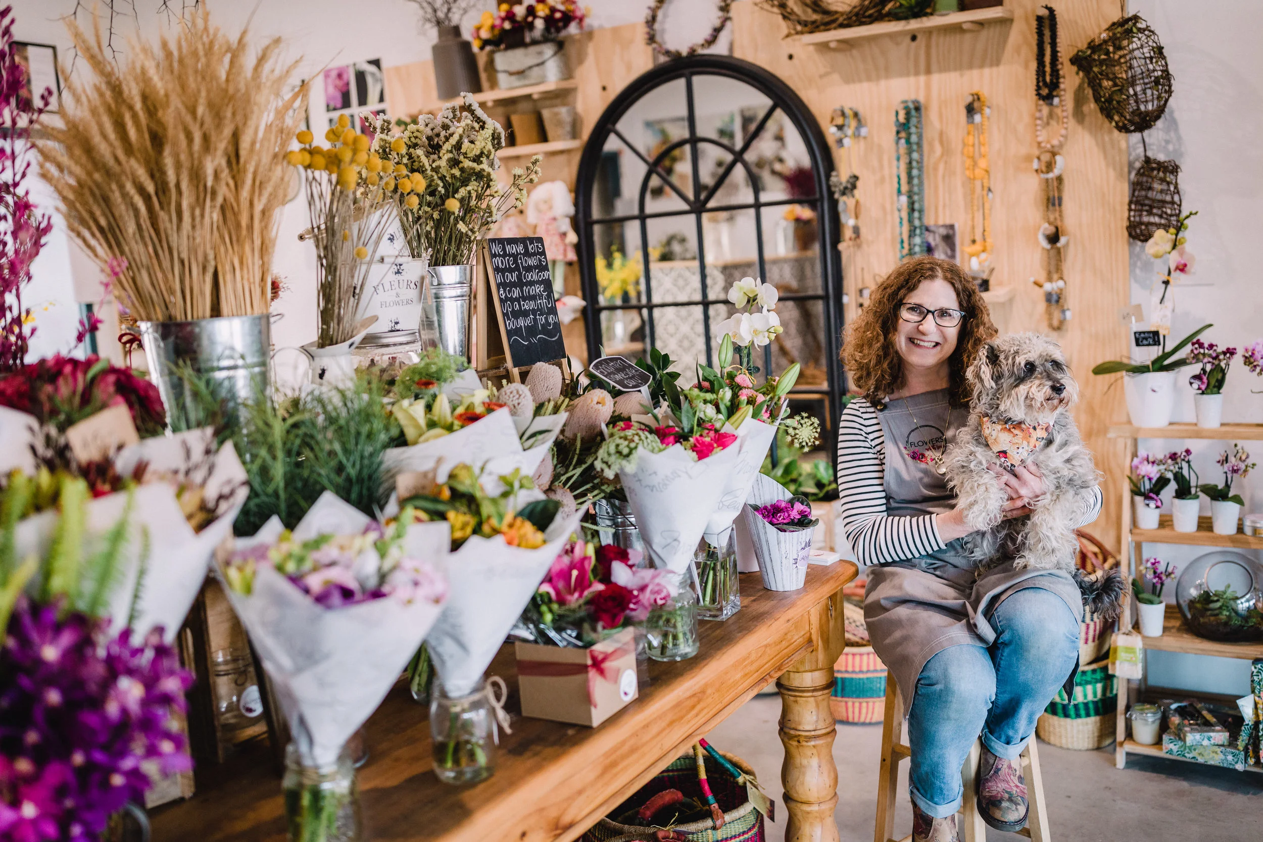 Picture of Lisa Walsch - Florist delivering to Canberra, Queanbeyan, Googong and Jerrabomberra.