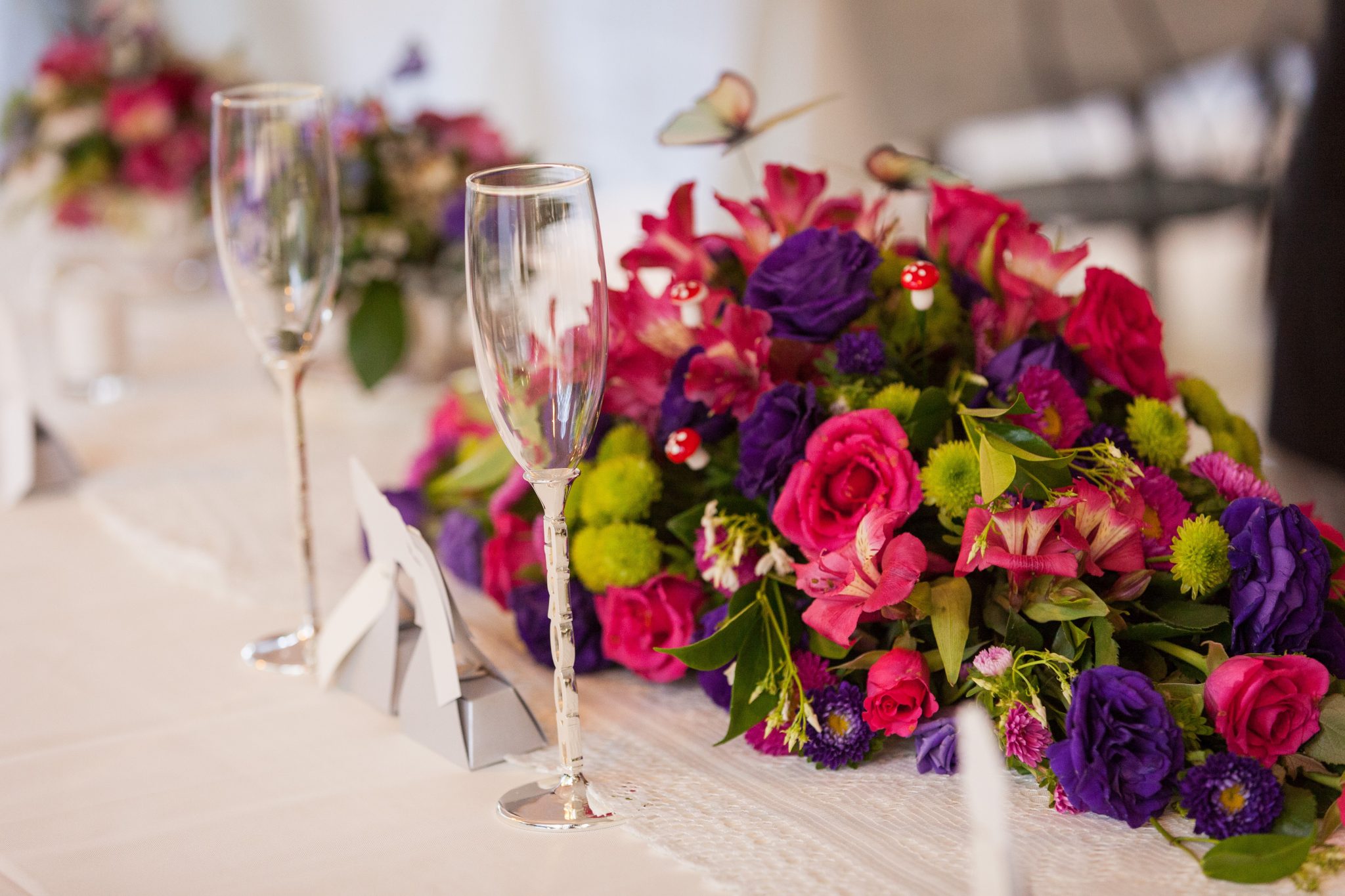 Natalie-Cristian-table-arrangements.jpg