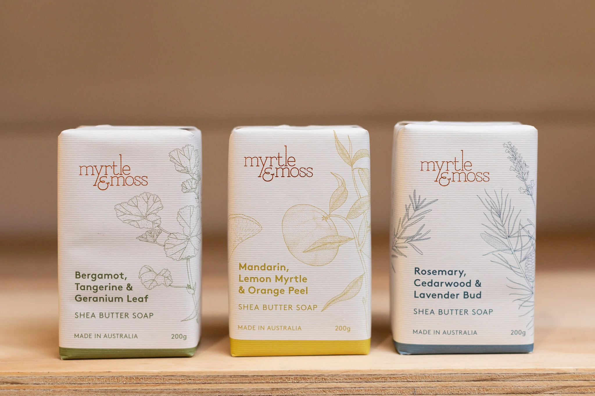 Flowers with Love Jerrabomberra Florist Delivery to Canberra, Queanbeyan, Jerrabomberra