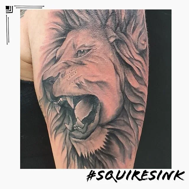 A bit of weekend magic with @jxwtattoos let him roar 🦁 #squiresink #goldcoast #surfersparadise #tattoo #tattooparlor #tattoostudio #ink #inked #tattooartist #inkart #inkdrawing #skills #tattooideas #tattooedgirls #tattooedguys #safari #liontattoos #