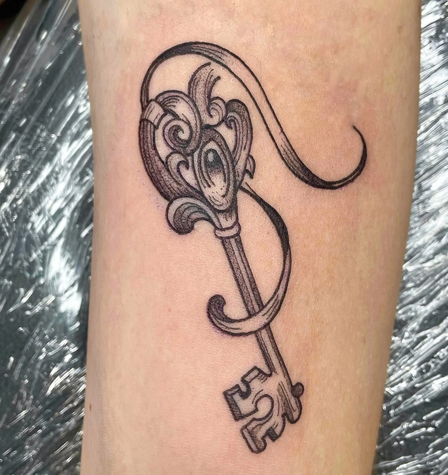 key of love tattoo 🗝️💖 #balckandgraytattoo #keylovetattoo #squiresinktattoo #goldcoastattoos