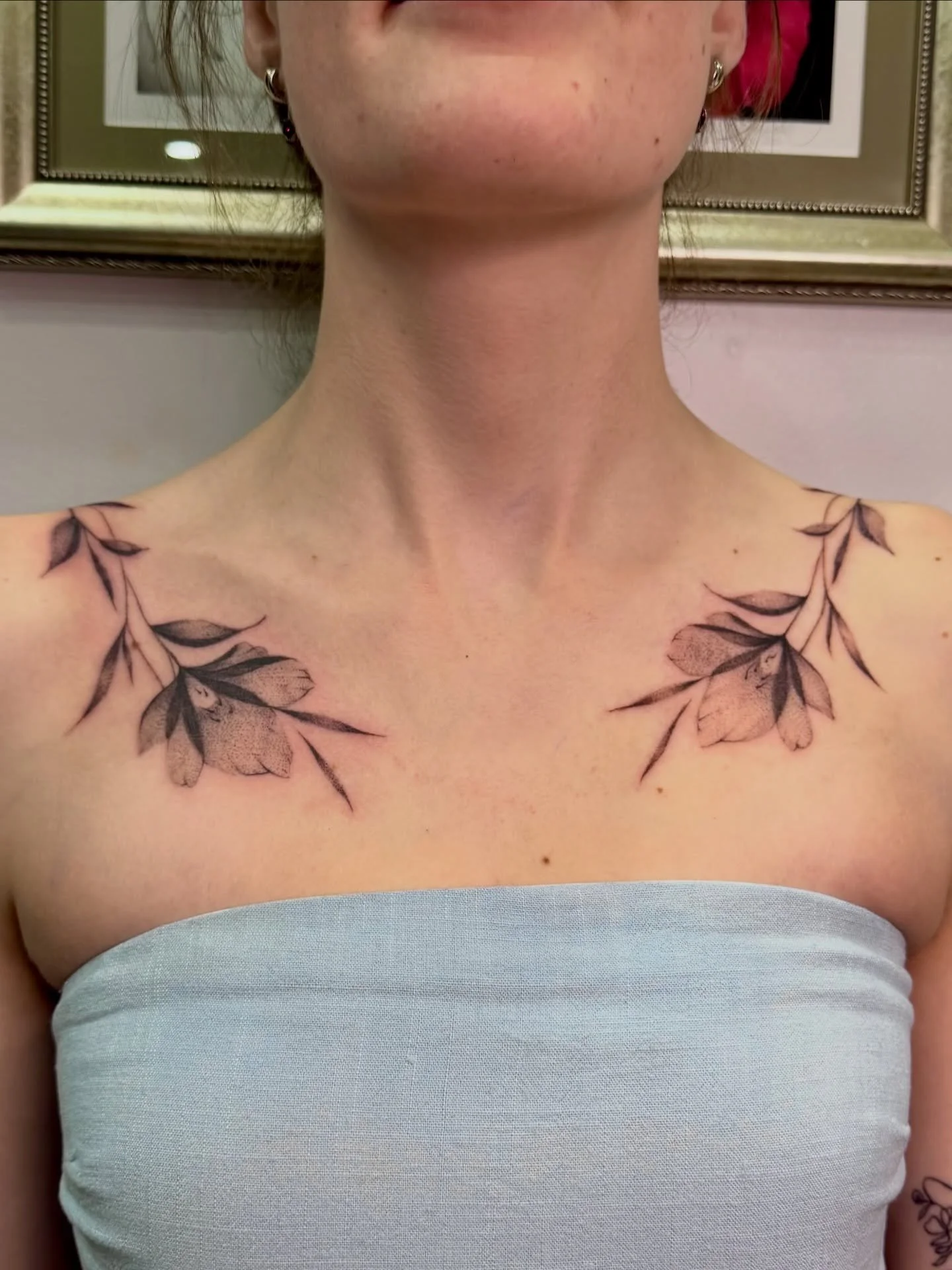 symmetry but make it soft 🌸

At: @squiresink 
By: @lilacjac.tattoos 

#goldcoasttattoo #tattooartist #surfersparadise #floraltattoo symmetricaltattoo