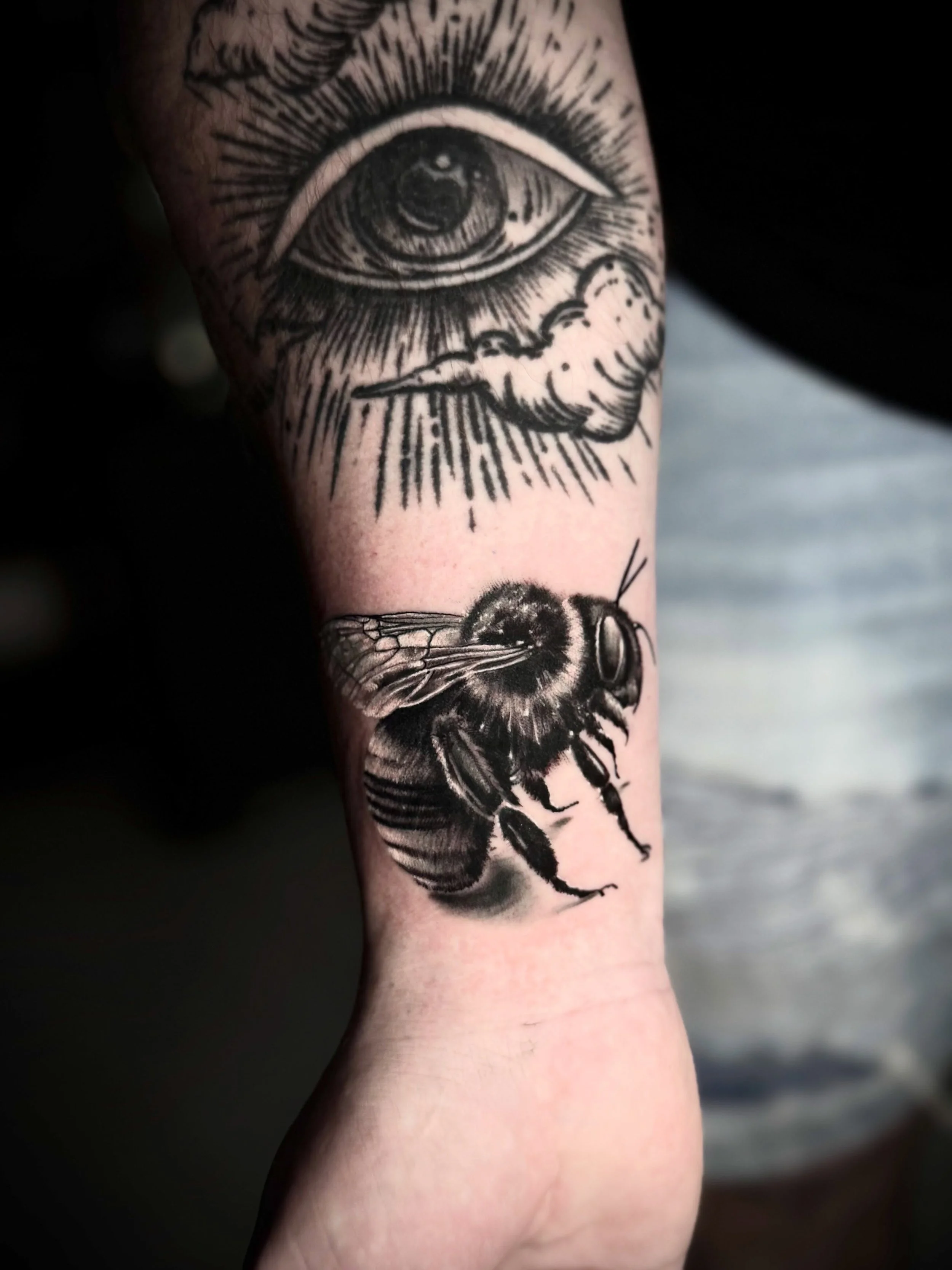 Micro realism and complex areas 🐝🐍