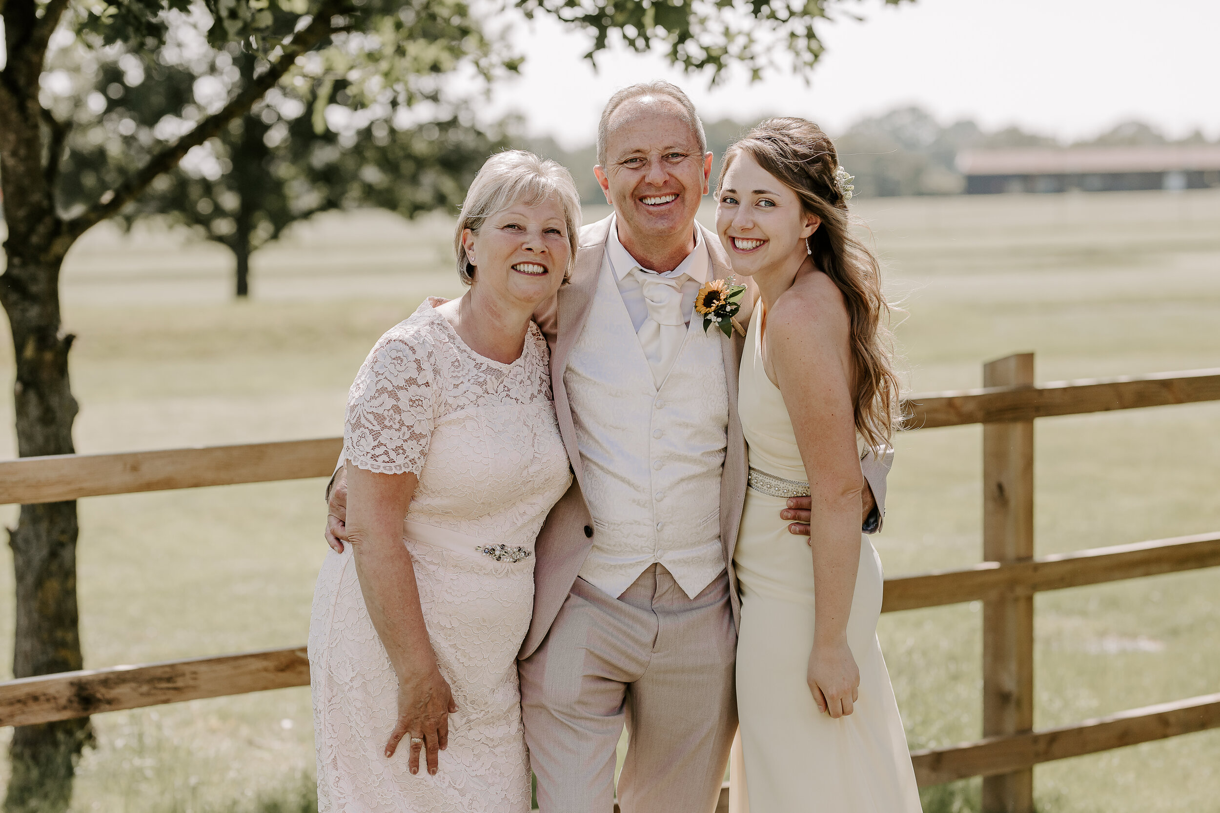 family group photo, wedding group photo, fynn valley