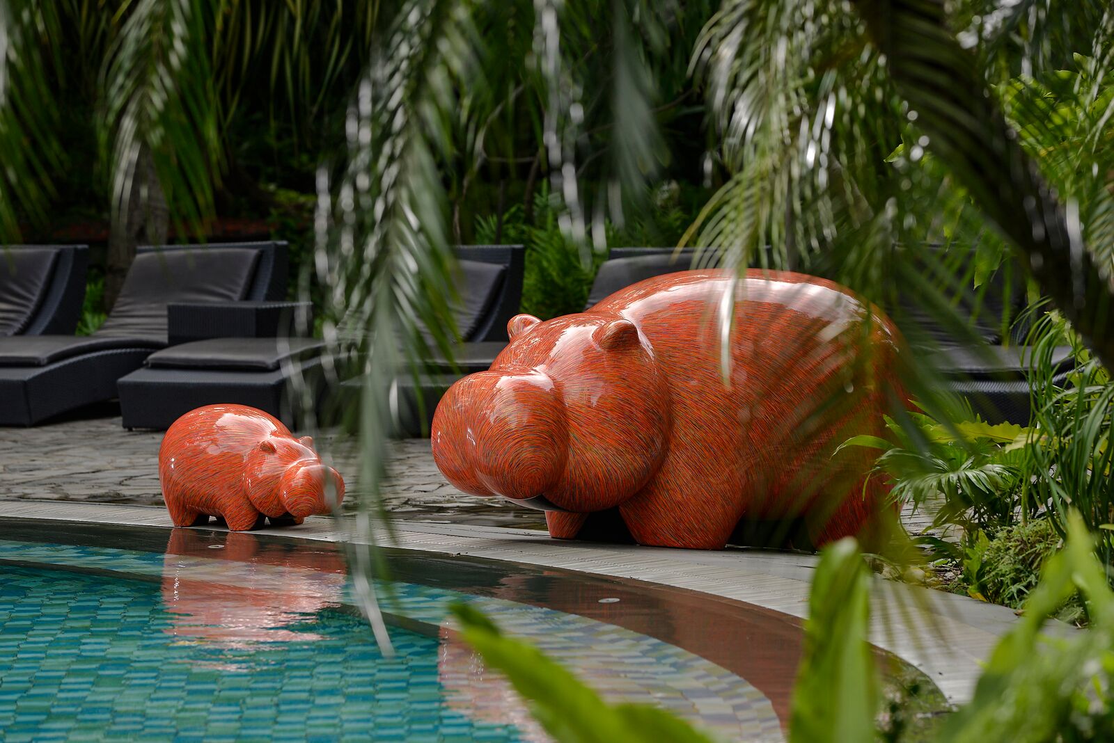 Hippop'Art Artheline Pop art hippo sculpture by the pool Bangkok