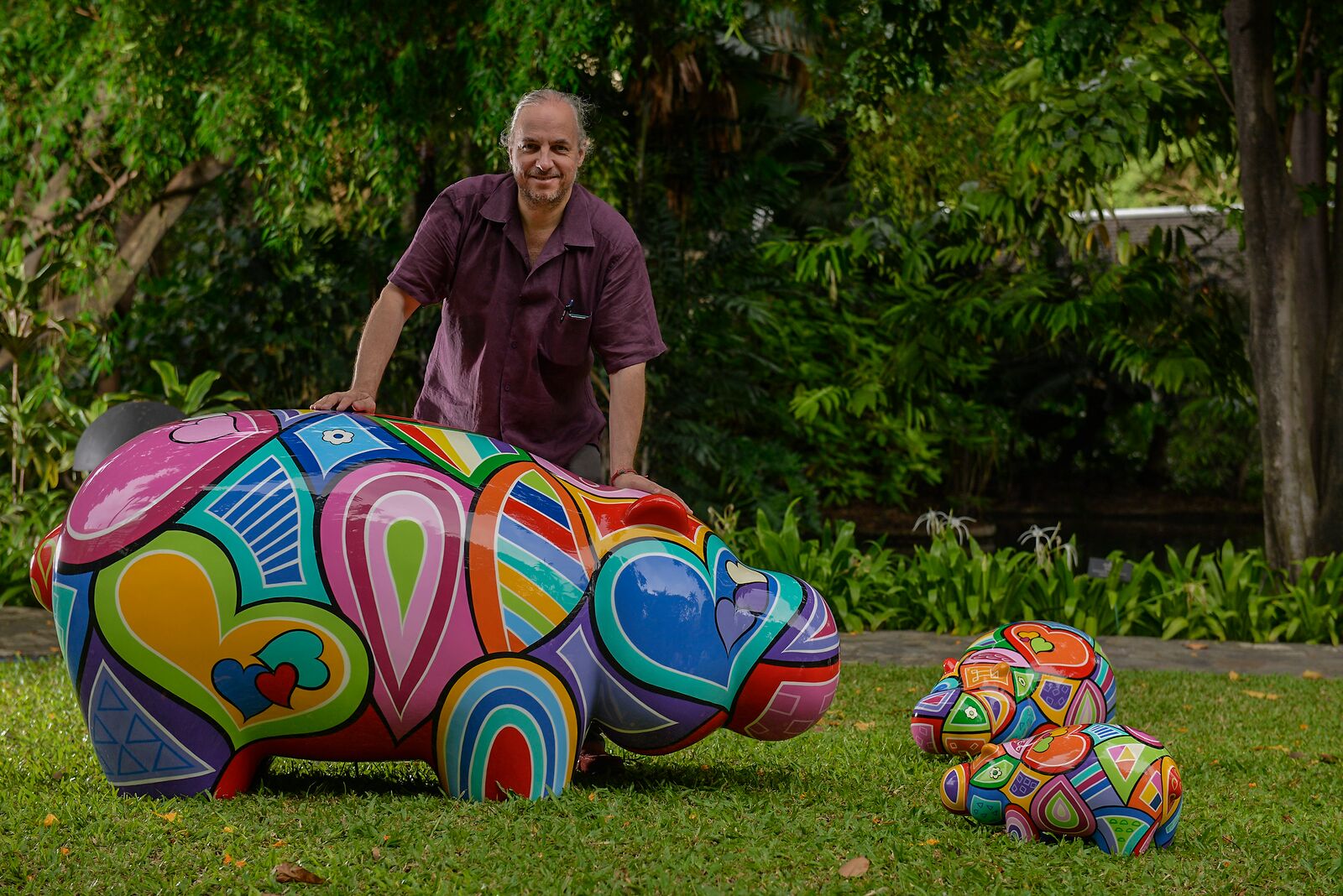 Hippop'Art Artheline Pop art hippo sculpture with Arnaud Nazare-Aga