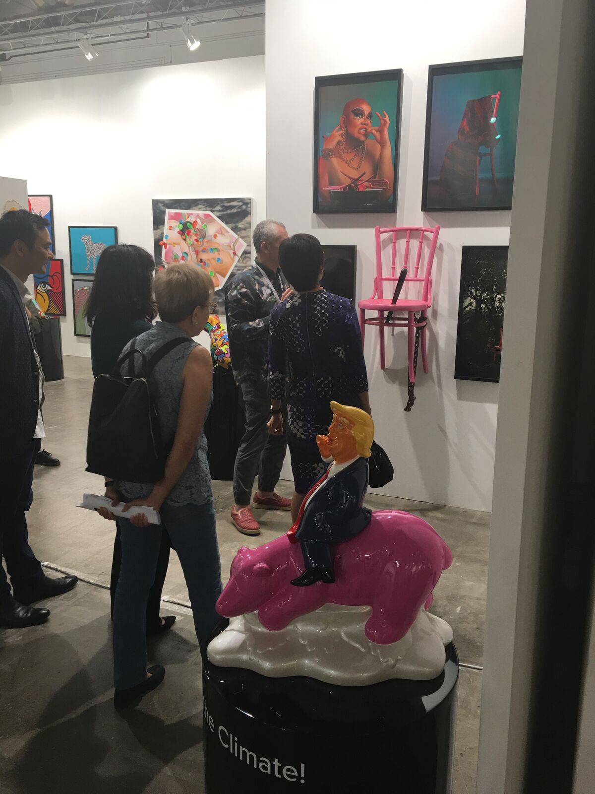 Fake The Climate Arnaud Nazare-Aga Pop Art Trump sculpture on bear Dark Pink Exhibition