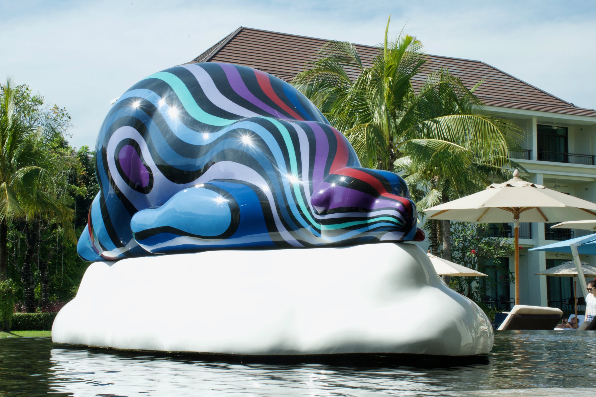 Lazy Bear artist Arnaud Nazare-Aga Pop art polar bear sculpture