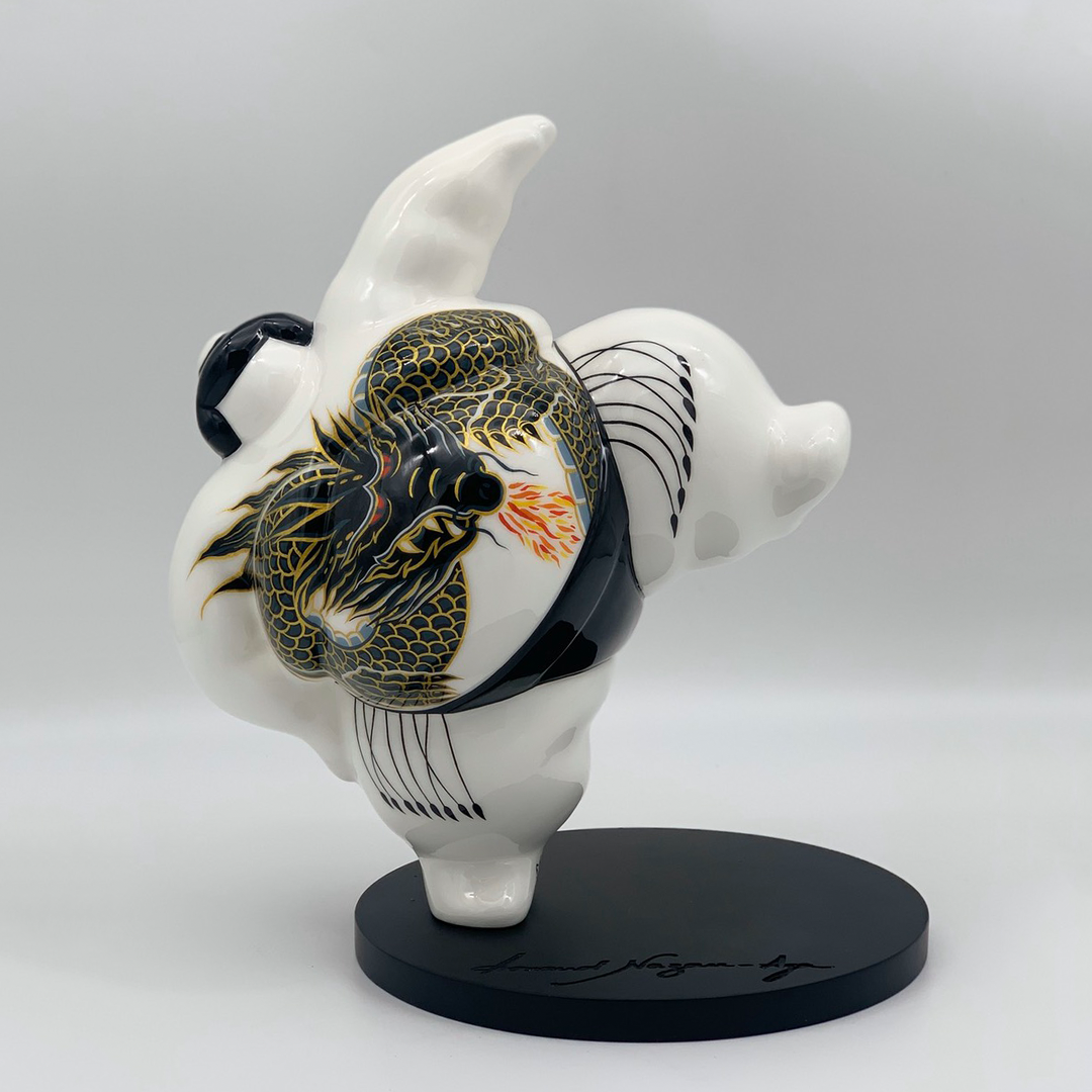 Sumo artist Arnaud Nazare-Aga Toroki White Dragon shiko face