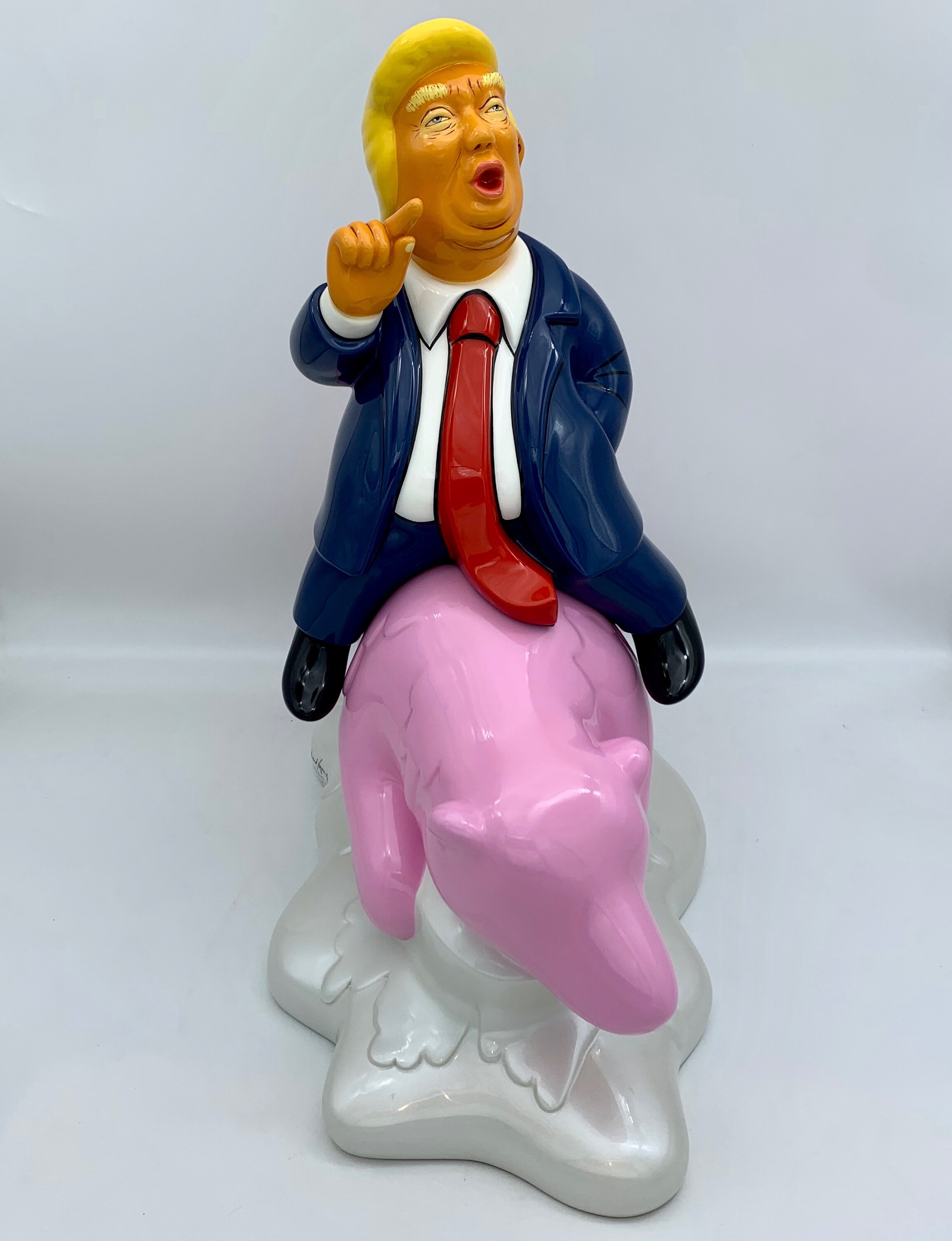 Fake The Climate Nazare-Aga Pop Art Trump sculpture on bear Light Pink &amp; White Pearl 06