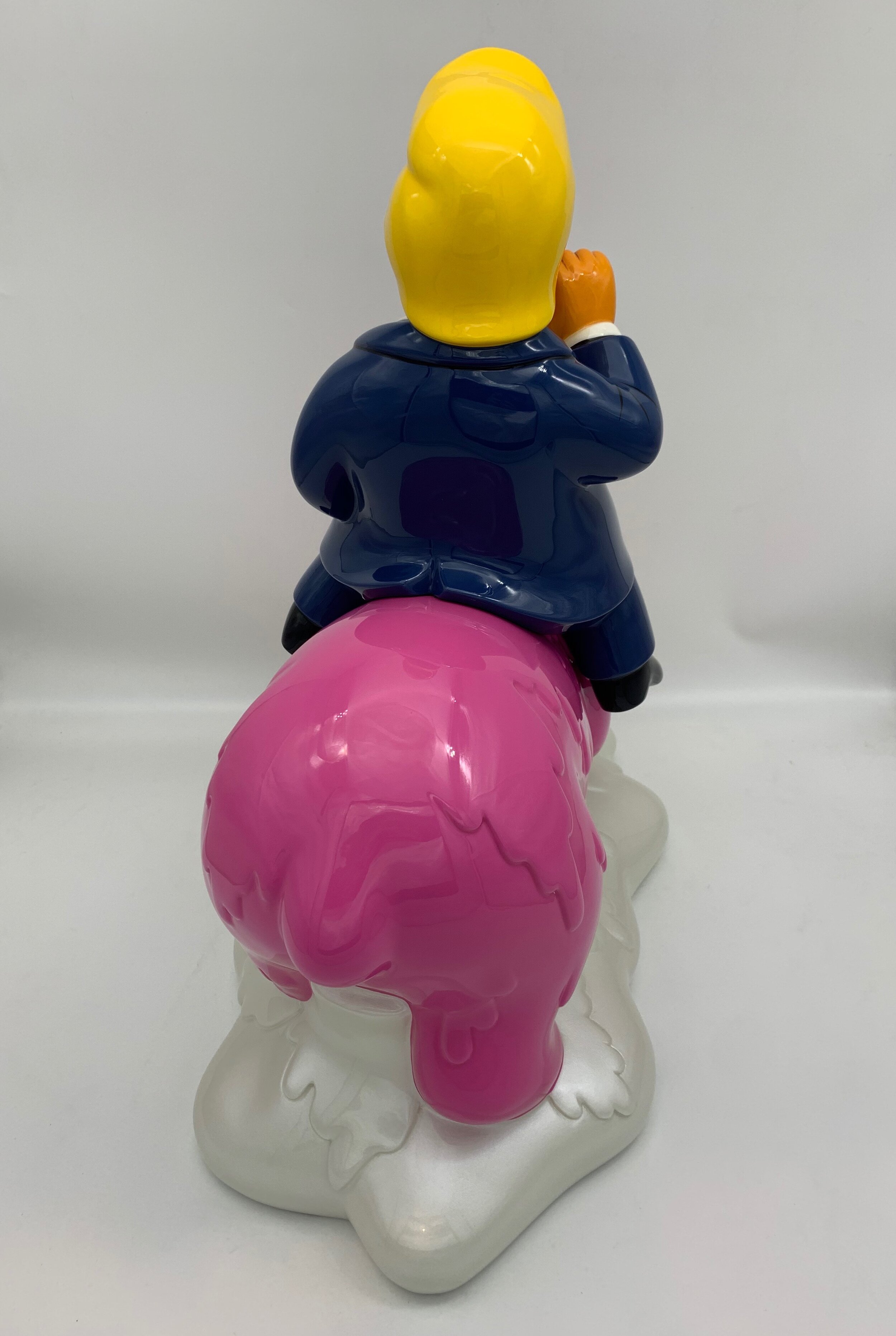 Fake The Climate Nazare-Aga Pop Art Trump sculpture on bear Dark Pink &amp; White Pearl 04