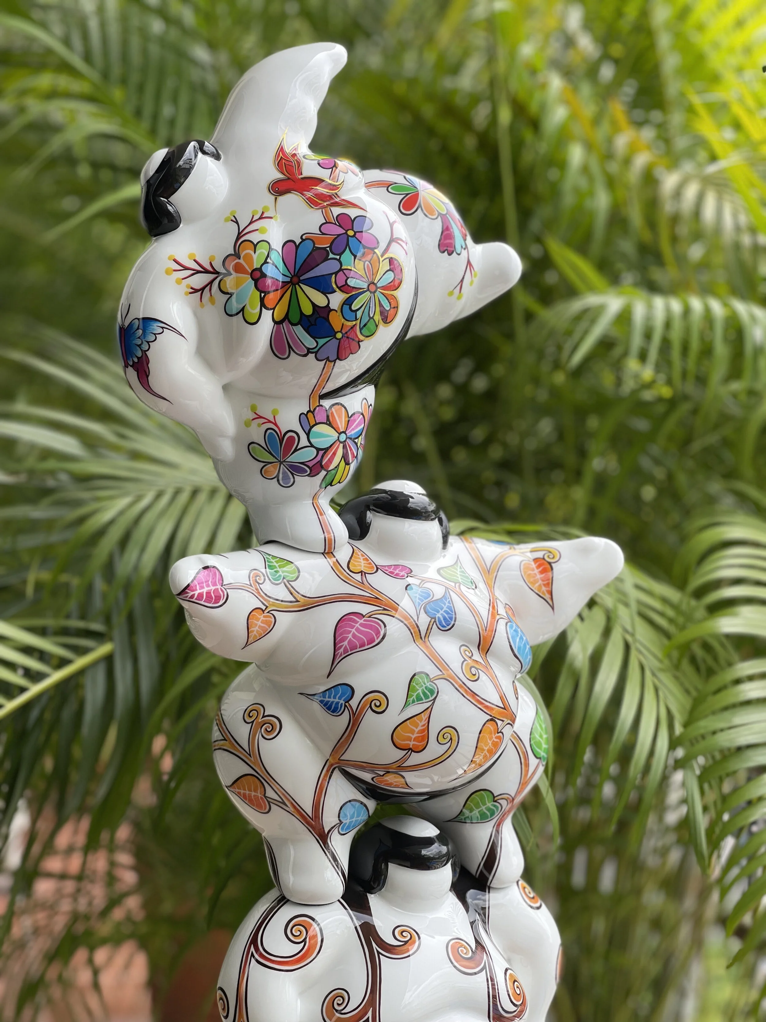 Sumo Totem Kiboo White artist Arnaud Nazare-Aga 02