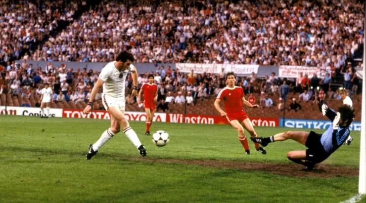 Flashback #15 - Aston Villa vs Bayern Munique (1982)