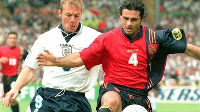 Diga 33 - Sevilha, Farense e Espanha