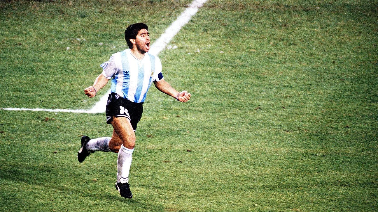 Futebolítico #23 - Maradona e a ferida napolitana