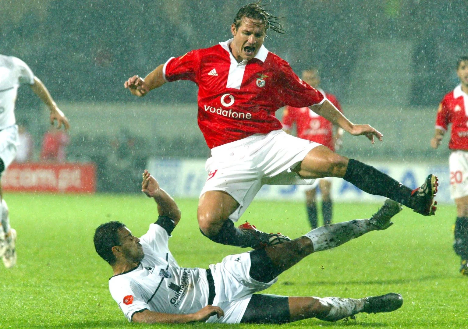 Futebol Democrático: 50 jogos #30 - Vitória SC vs Benfica (2004)