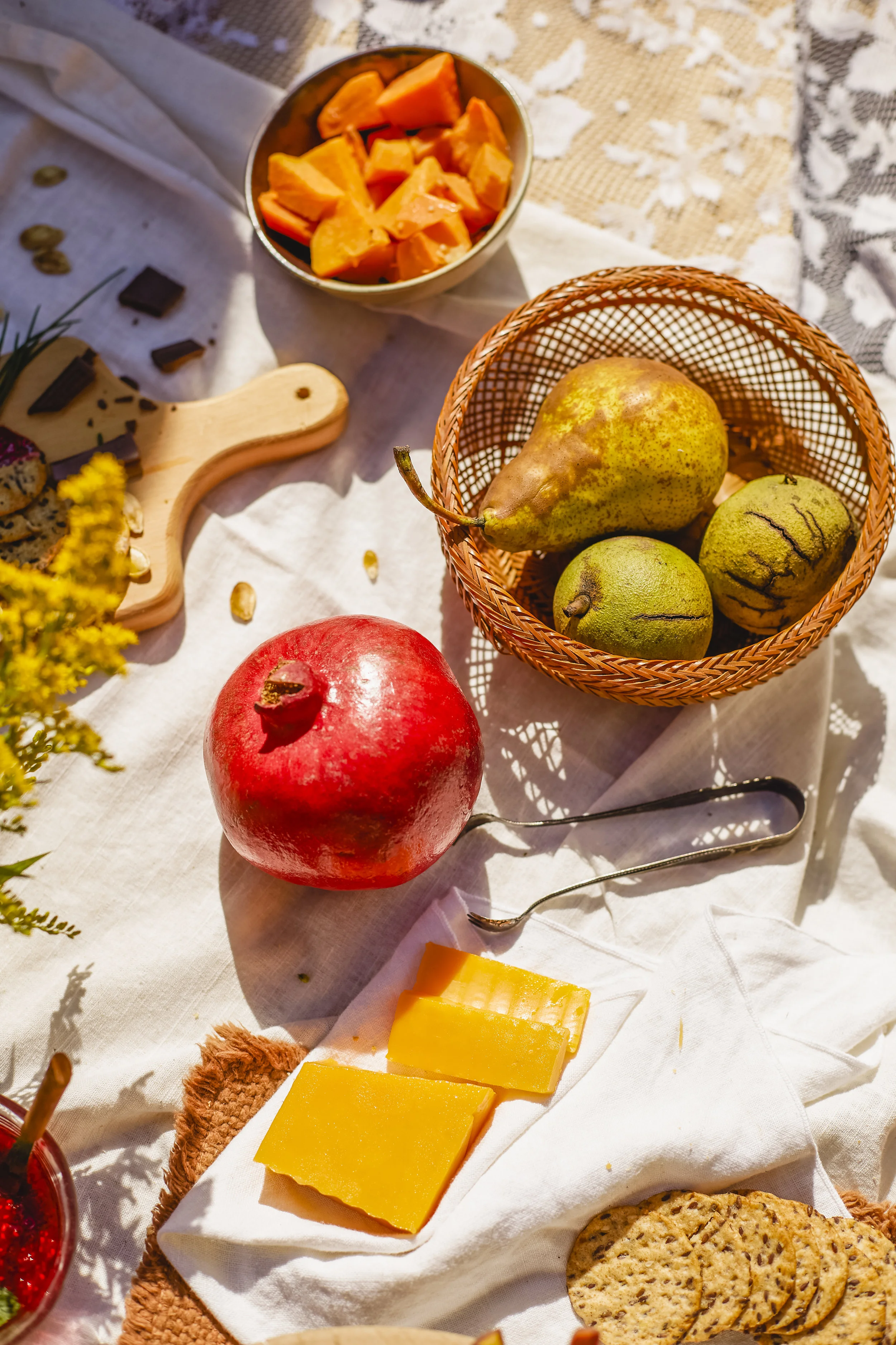 A Mag Table Spread5129.jpg