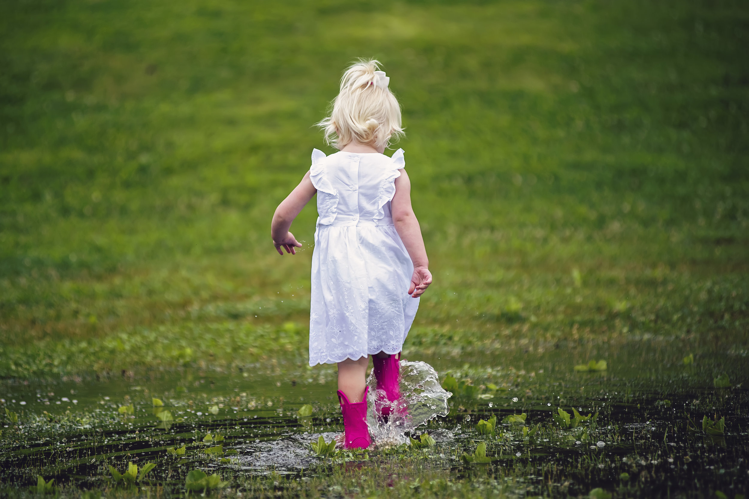 Christina Bailitz Photography Childrens Photographer - Rain boots and puddles