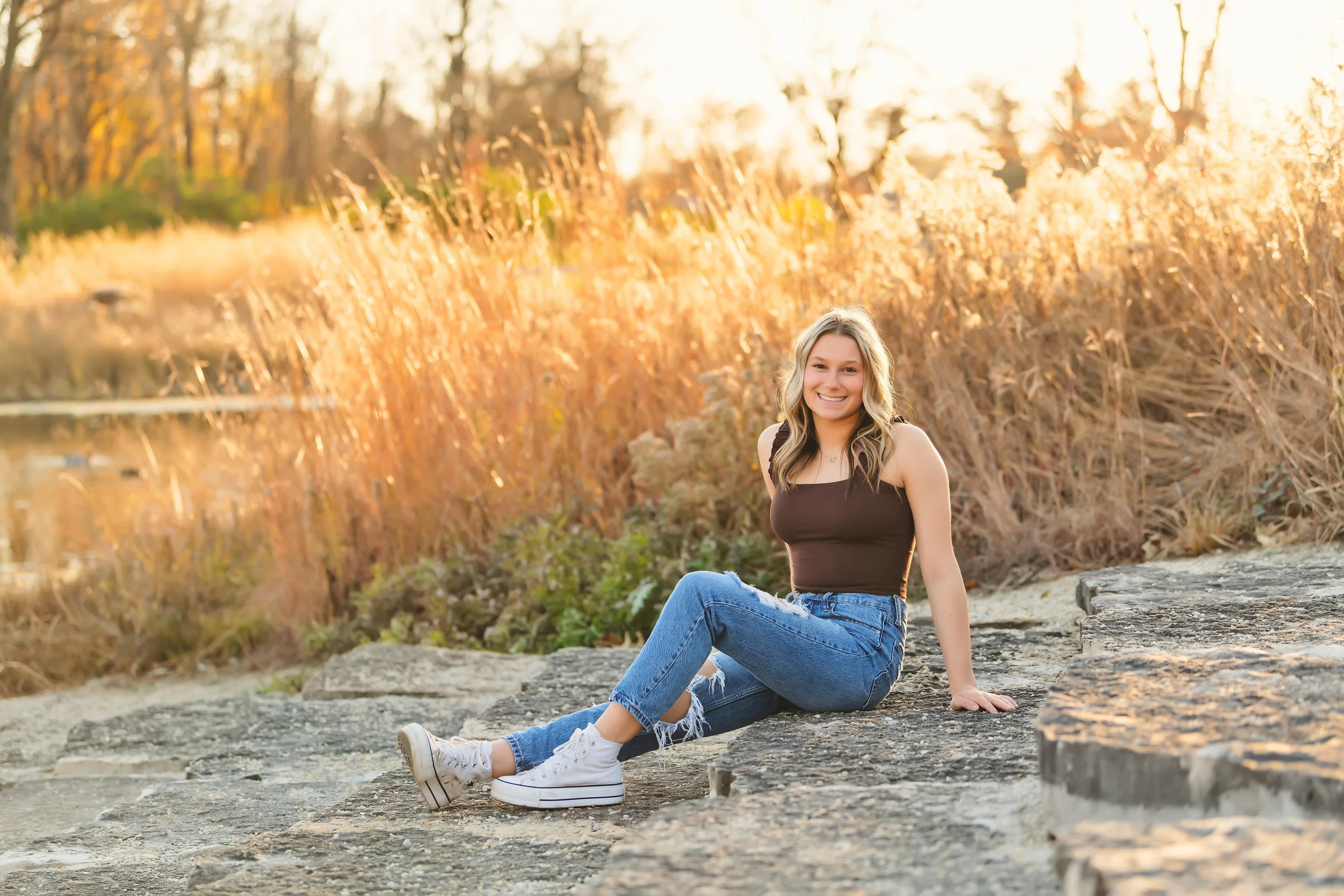 Golden hour senior girl session Frankfort.jpg