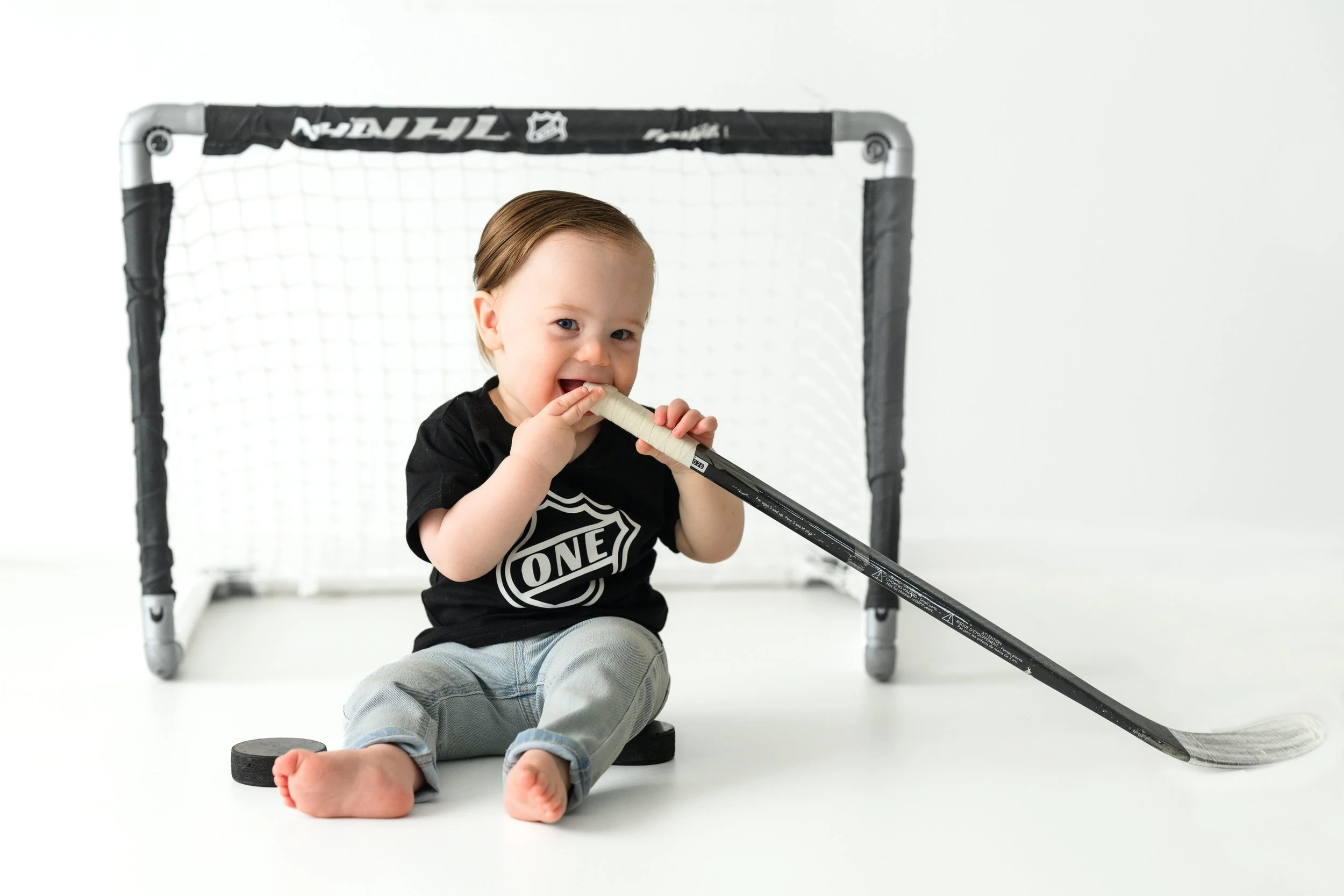 202505-CBP-Hockey-First-Birthday-Photo-Session-031.jpg