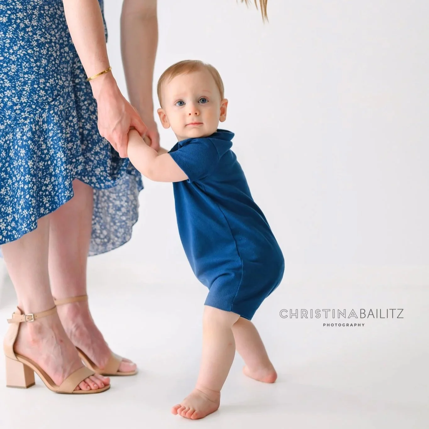 2026-07-christina-bailitz-photography-first-birthday-session-Frankfort-photographer-_0026.jpg