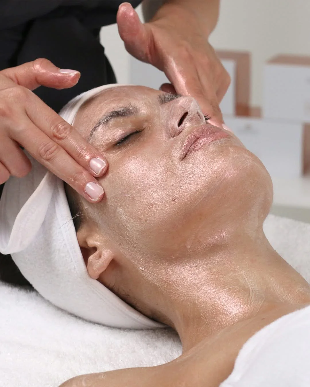 Tahe Esthetic Professional Rose Gold Treatment