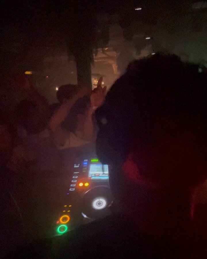 Unforgettable night at @shelteramsterdam with @pascalbenjamin! 🥵 The dancefloor came alive as Pascal's mesmerizing beats took over. Relive the magic and stay tuned for more recaps, upcoming releases and more! 🔥