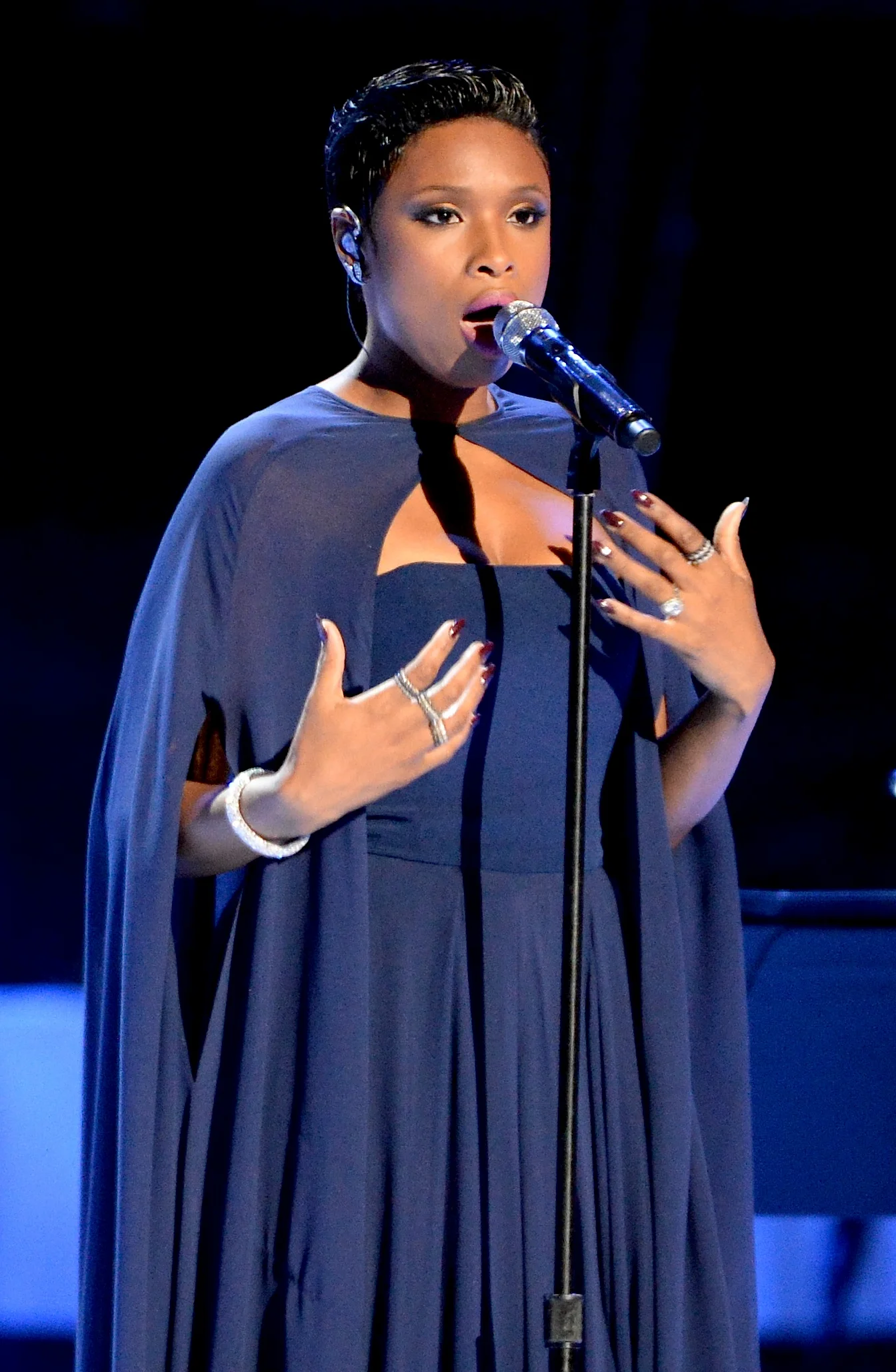  Singer performer Jennifer Hudson sings for one night only for Pope Francis where he headlined Madison Square Garden September 25, 2015..  And he awed an estimated crowd of 20,000-plus that packed the Manhattan sports and entertainment arena, celebra