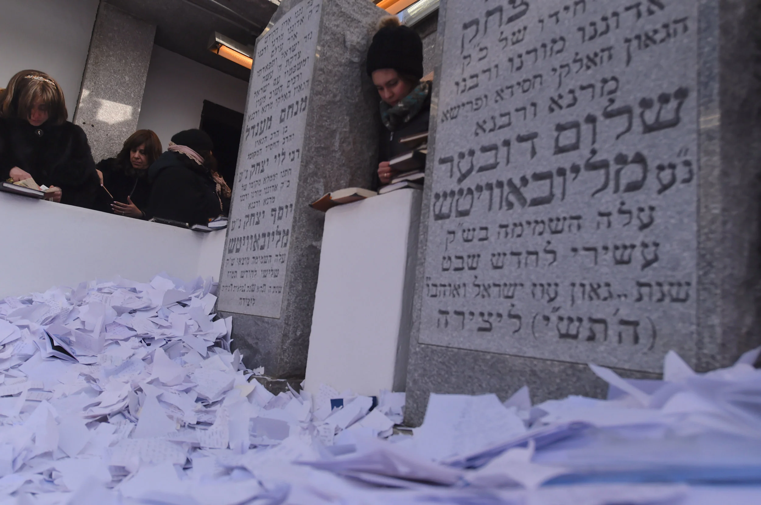 Lubavitcherwomen-toddmaisel-31.JPG