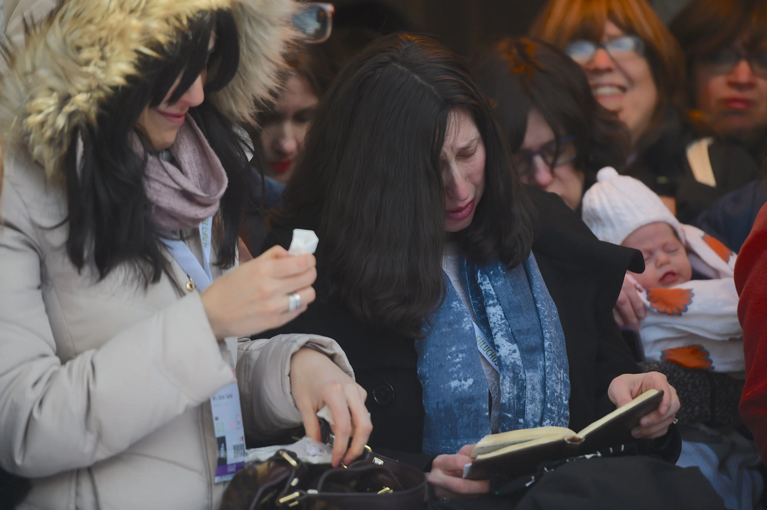 Lubavitcherwomen-toddmaisel-5.JPG